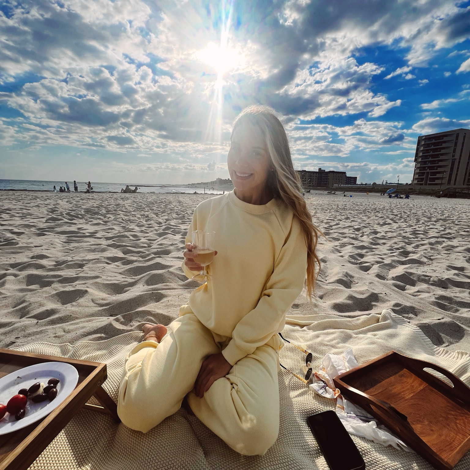 The perfect cozy sunset beach picnic fit ☀️🌊🧺


#LTKBeauty #LTKStyleTip #LTKFindsUnder100