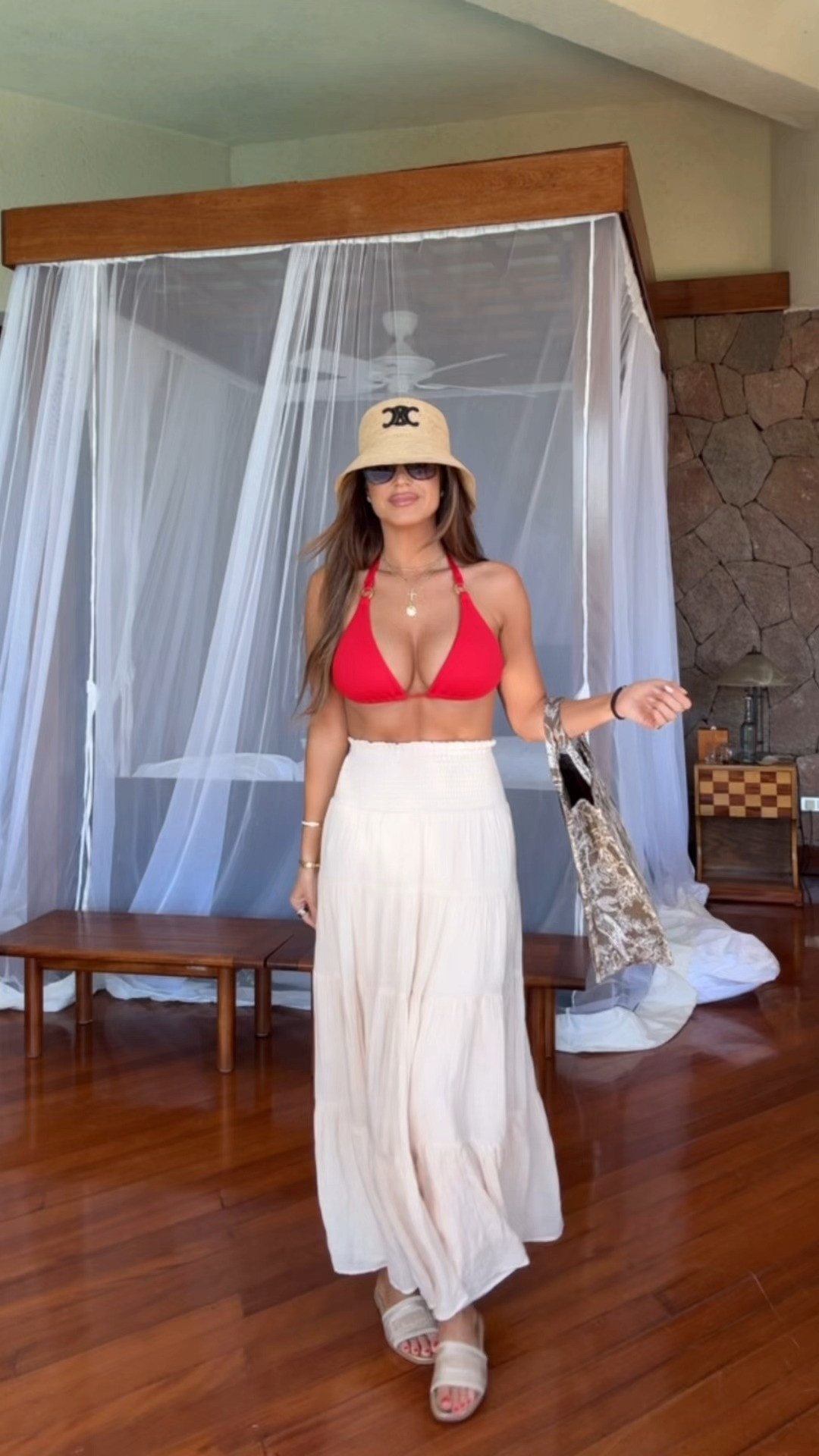 today's st lucia ootd 🤍

Size large top + Small bottoms 🫶🏼

use my code Hollie35 for 35% off the skirt and bag at vici! 

 

#LTKootd #LTKFindsUnder100 #LTKTravel