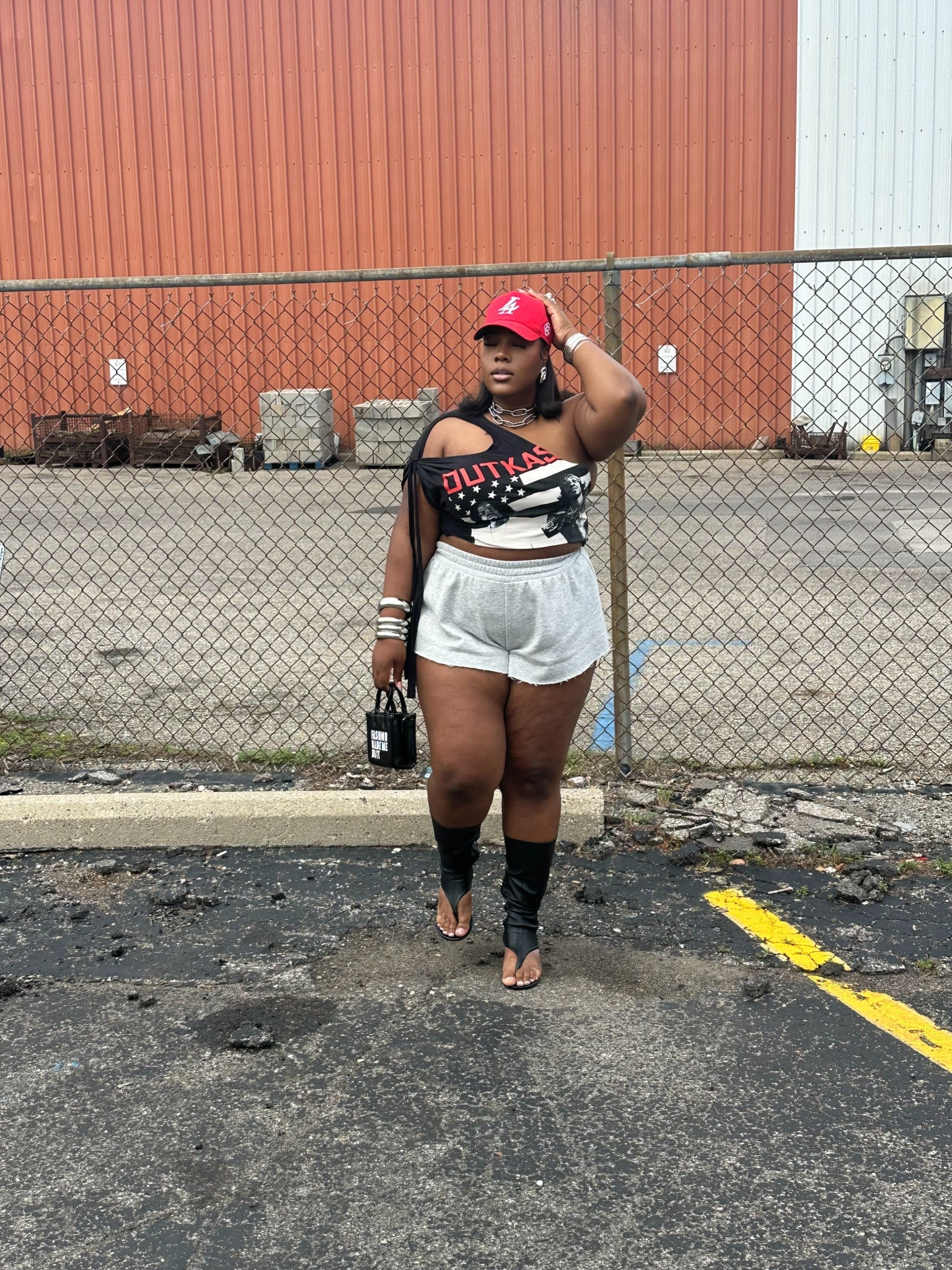 Top: size L
Shorts: size 1XL
Purse: @houseofrehab

#LTKBeauty #LTKPlusSize #LTKStyleTip