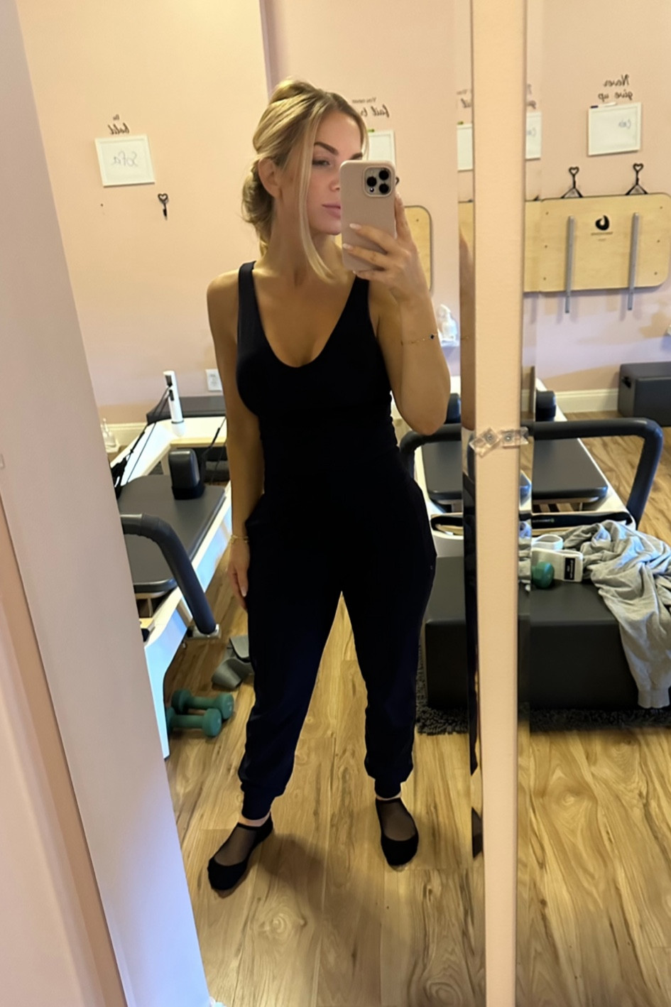 I told you guys I went crazy in Athleta! This was another set I got in two colors and LOVE! 
Wearing a size small top, extra small bottom!

#LTKHoliday #LTKFitness #LTKGiftGuide