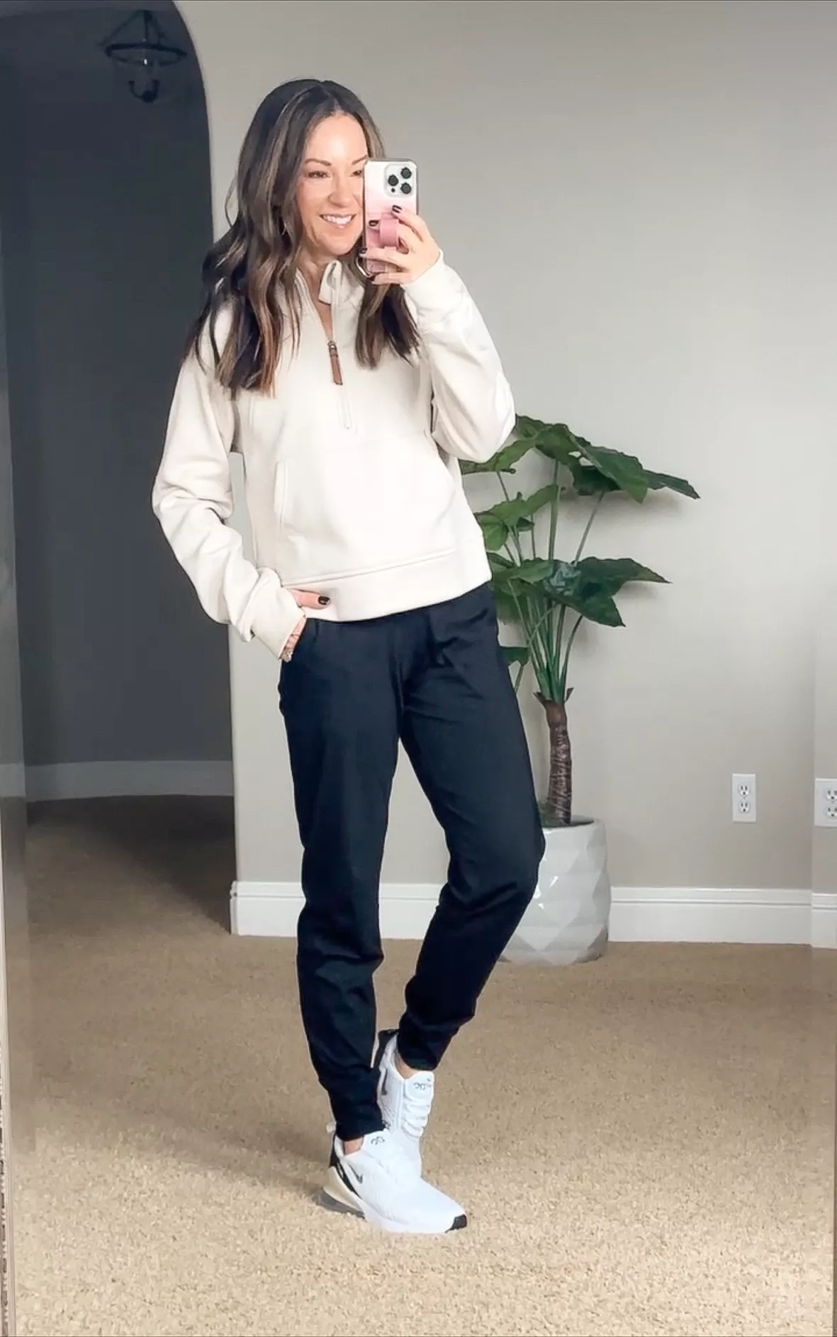 Athleisure style - best joggers ever  Athleisure fashion, Athleisure  outfits, Womens fashion sporty