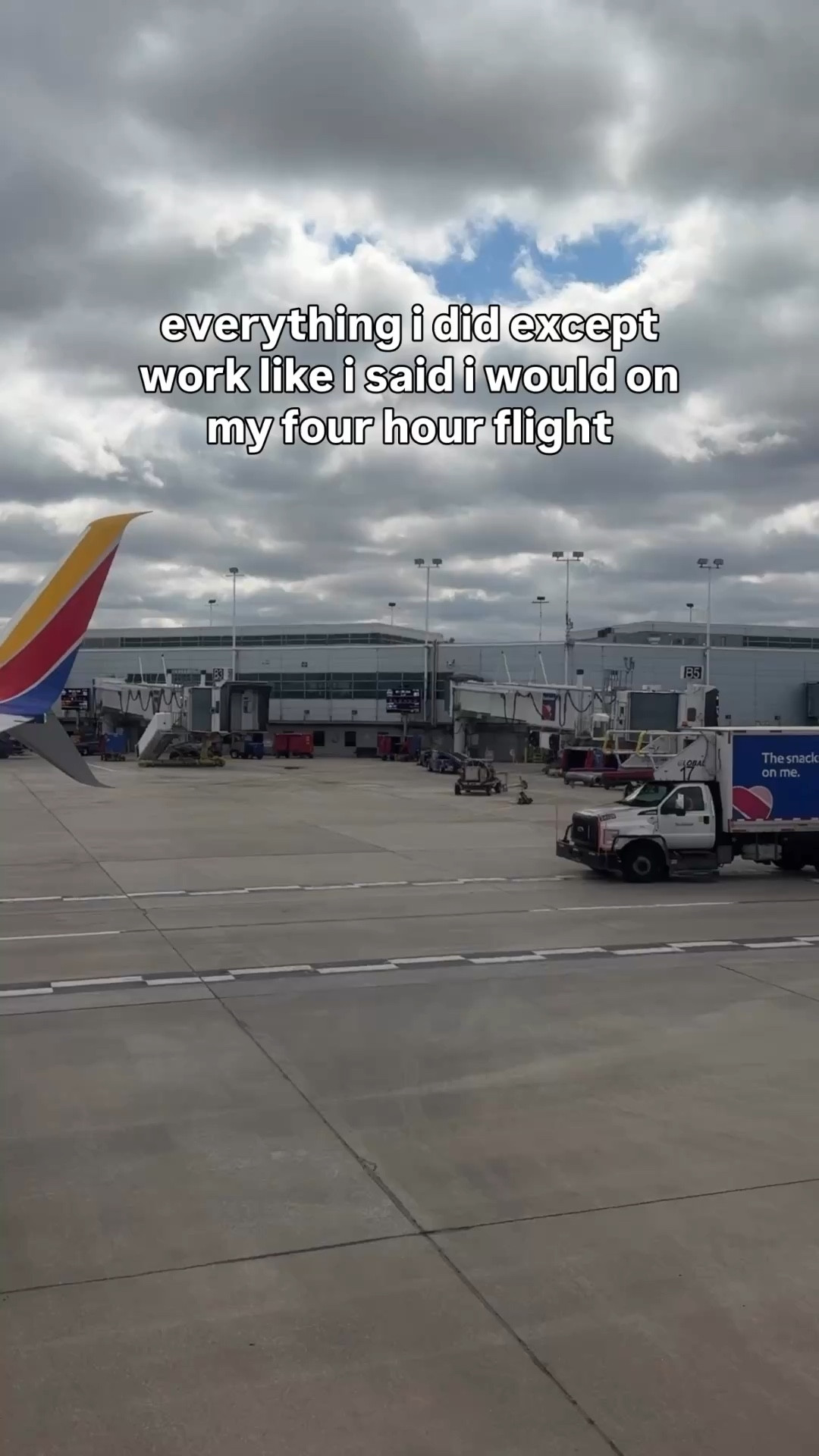 But now I don’t have to do these things on the flight home and I’ll work for sure… right? Also don’t sleep on these headphones, they have a noise cancelling mode and you don’t hear the plane AT ALL.

#LTKstorytime #LTKselfcare #LTKvlog