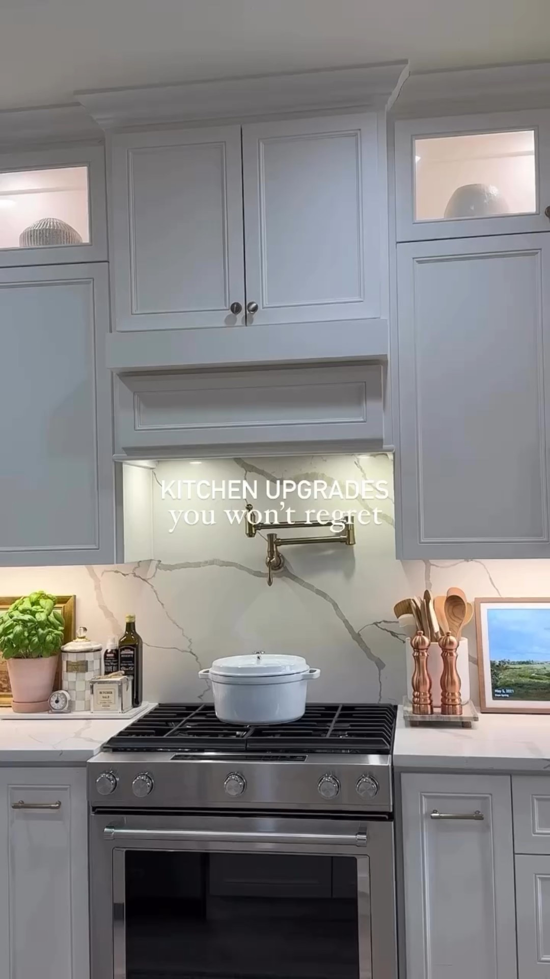 These are some upgrades I consider essential. They really make a difference in creating a more functional kitchen.

#kitchendecor #homedecor #decoratingtips #plannedkitchen #interiordecorating