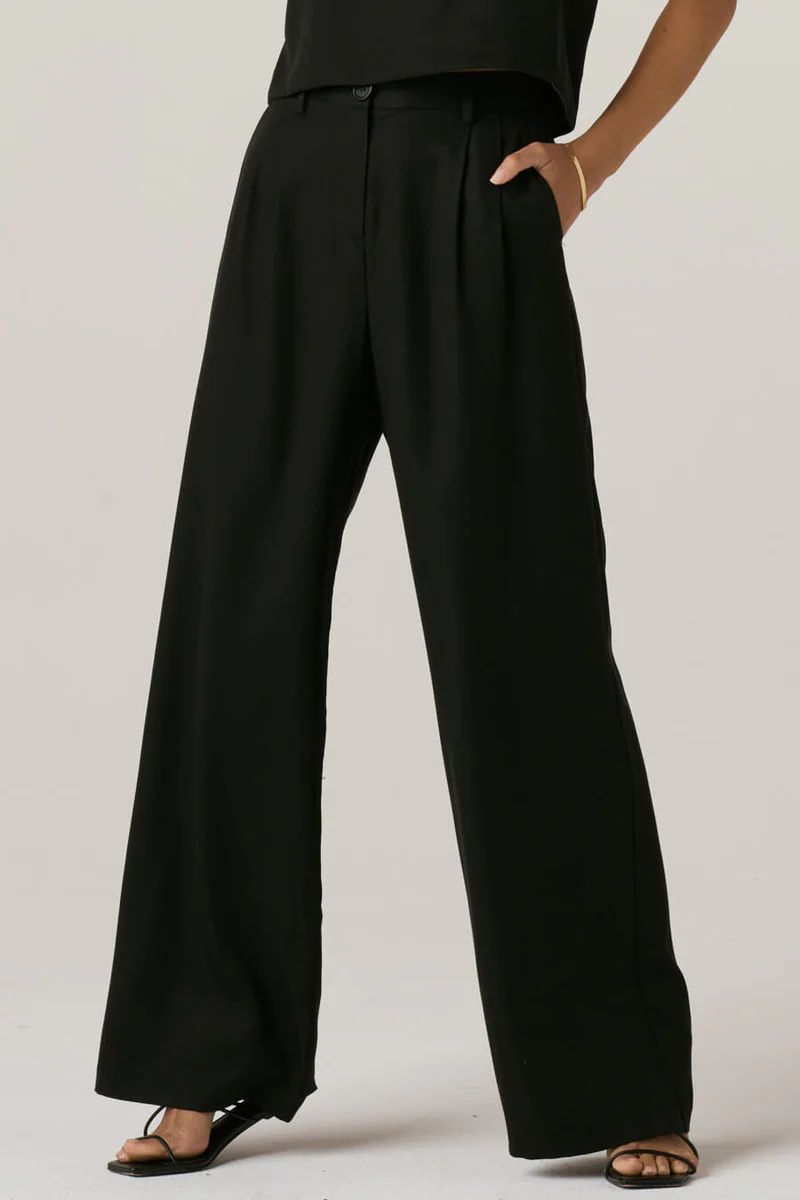 The Wide Leg Trouser | VETTA