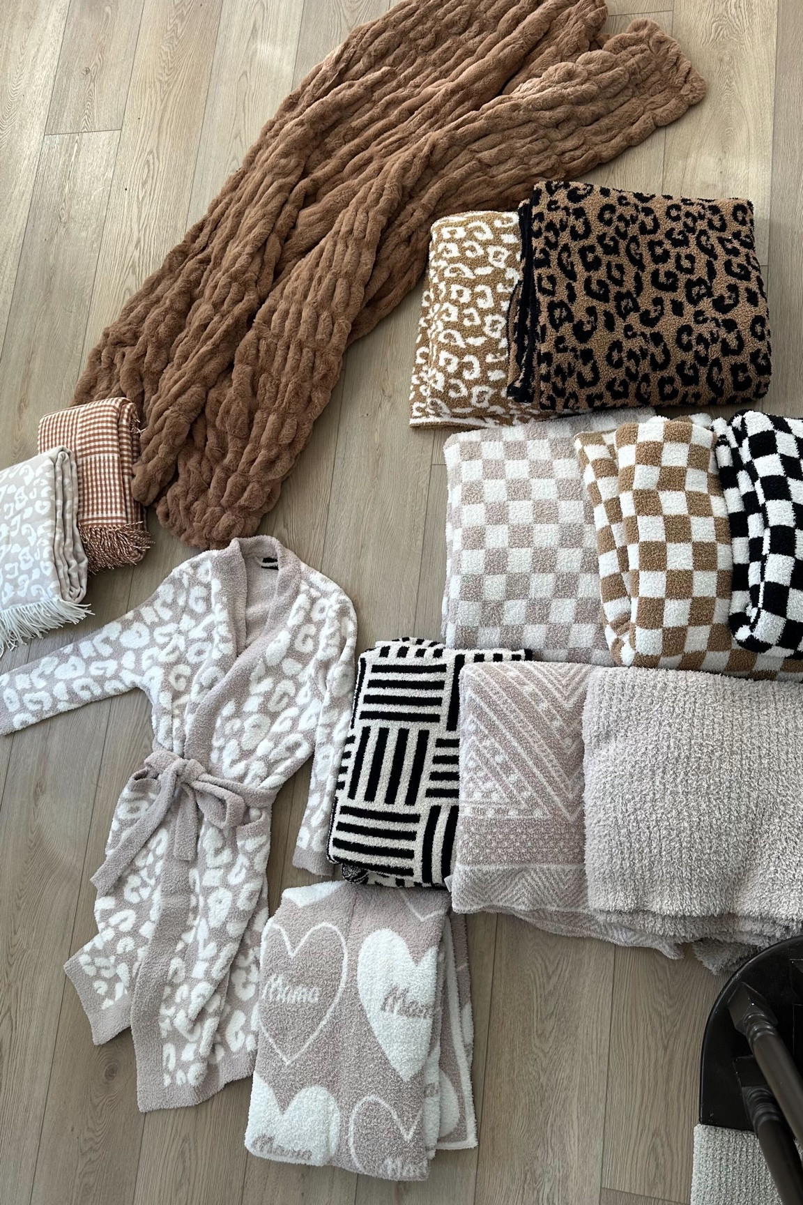 The perfect and cozy gifts to get your mom this mother’s day! The Styled Collection is having a huge sale so stock up on these before they sell out!!  

#LTKGiftGuide #LTKhome #LTKstyletip