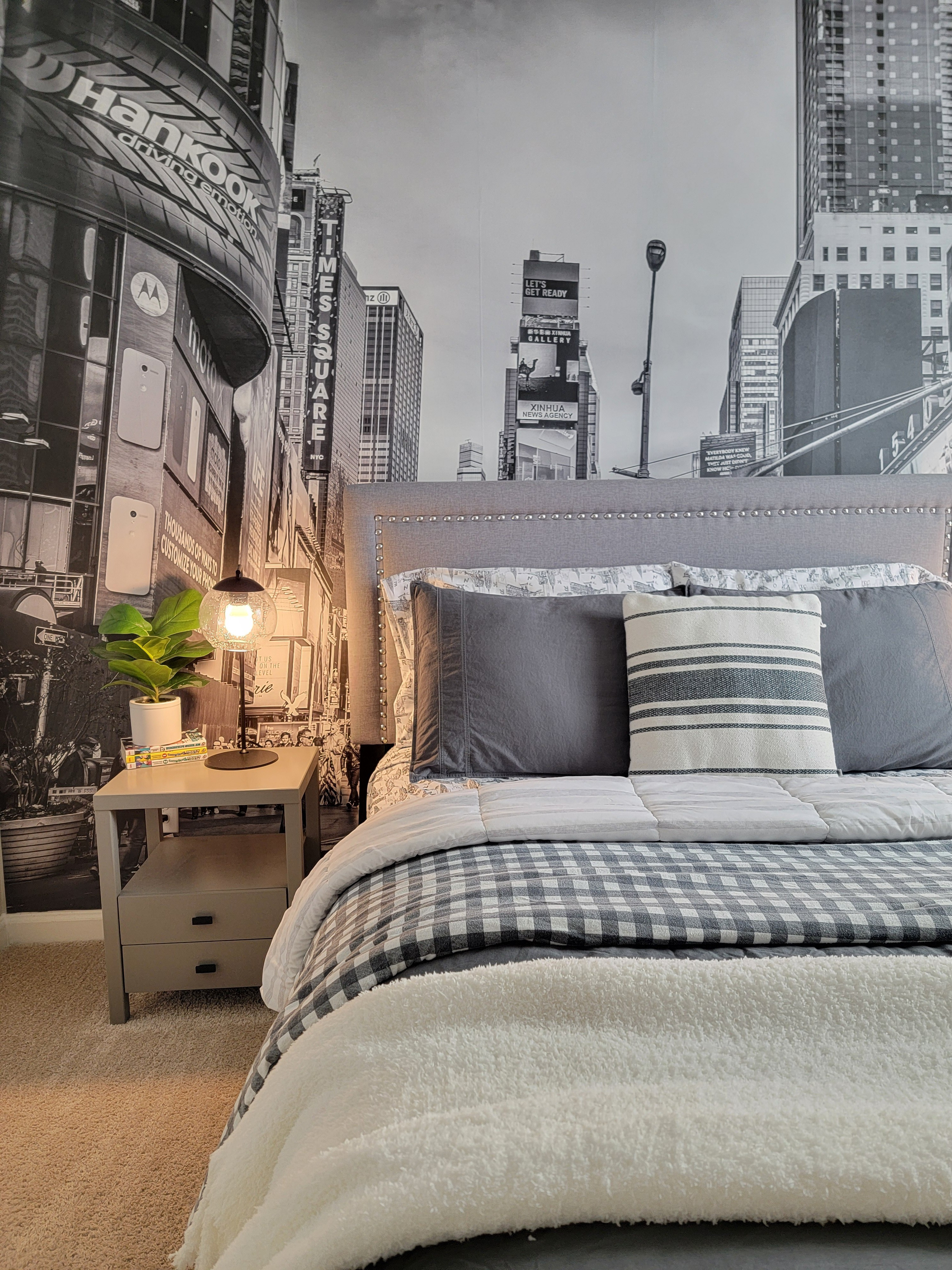 Pre-teen boy's bedroom. Our son loves his new room. 🗽

#LTKHome #LTKFindsUnder50 #LTKFindsUnder100