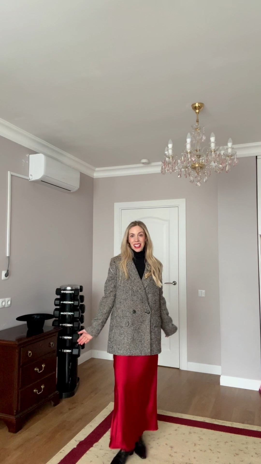 Holiday workwear look, holiday office outfit, oversized tweed blazer, Zara red satin skirt, Chanel brooch, style over 40, workwear style 

#LTKHoliday #LTKootd #LTKWorkwear