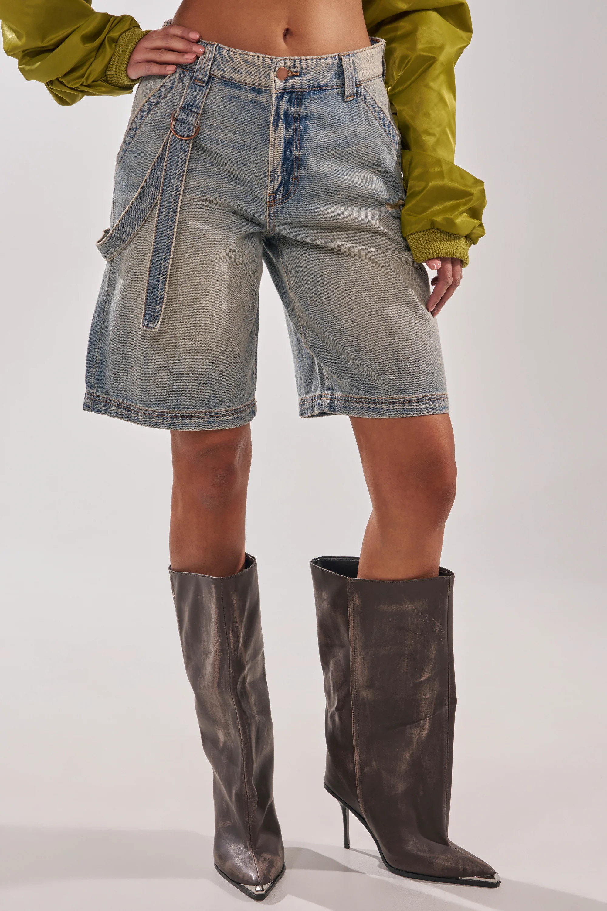 BABY ITS YOU DENIM SHORT | AKIRA