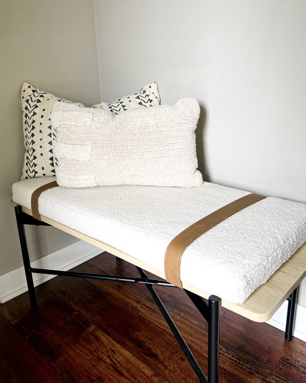 Boucle Wood & Metal Removable Cushion Bench-Nathan James

We love this modern bench with mixed materials, it adds to any space. 

We have it pictured here in a clients entryway. It’s great quality and a great price! 

#LTKHome #LTKSummerEdit #LTKFamily