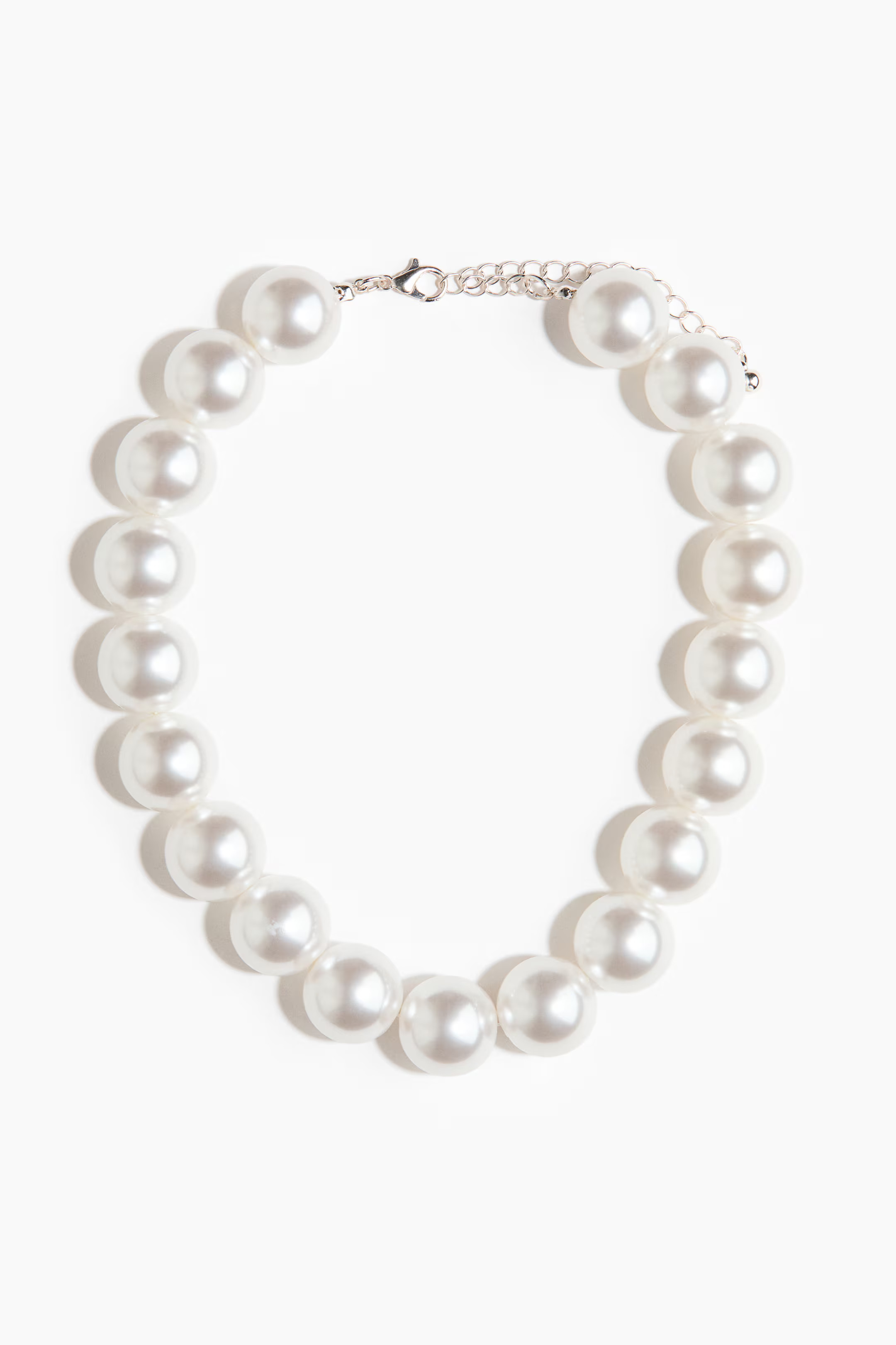 Chunky beaded necklace | H&M (UK, MY, IN, SG, PH, TW, HK)