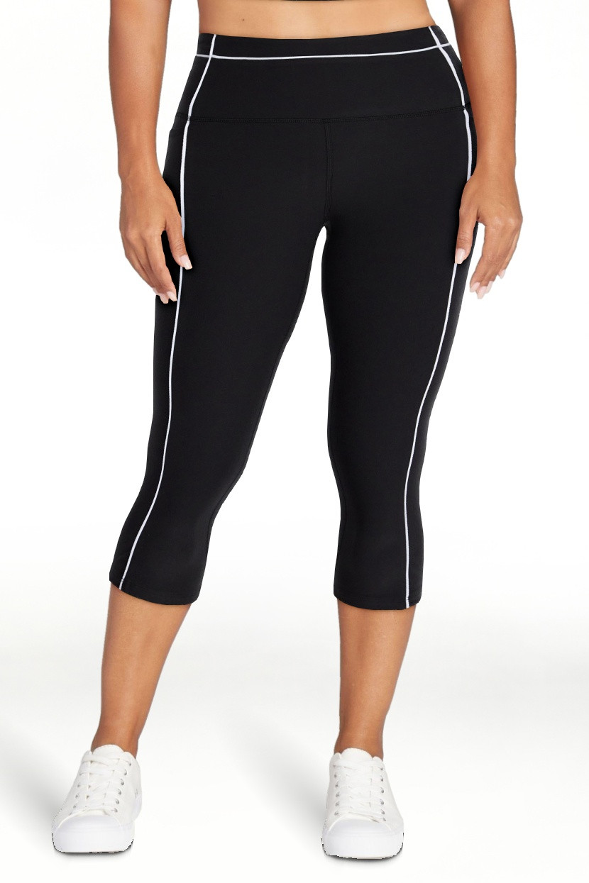 Athletic Works Women's and Women's Plus ButterCore Compression Capris, Sizes XS-4X | Walmart (US)