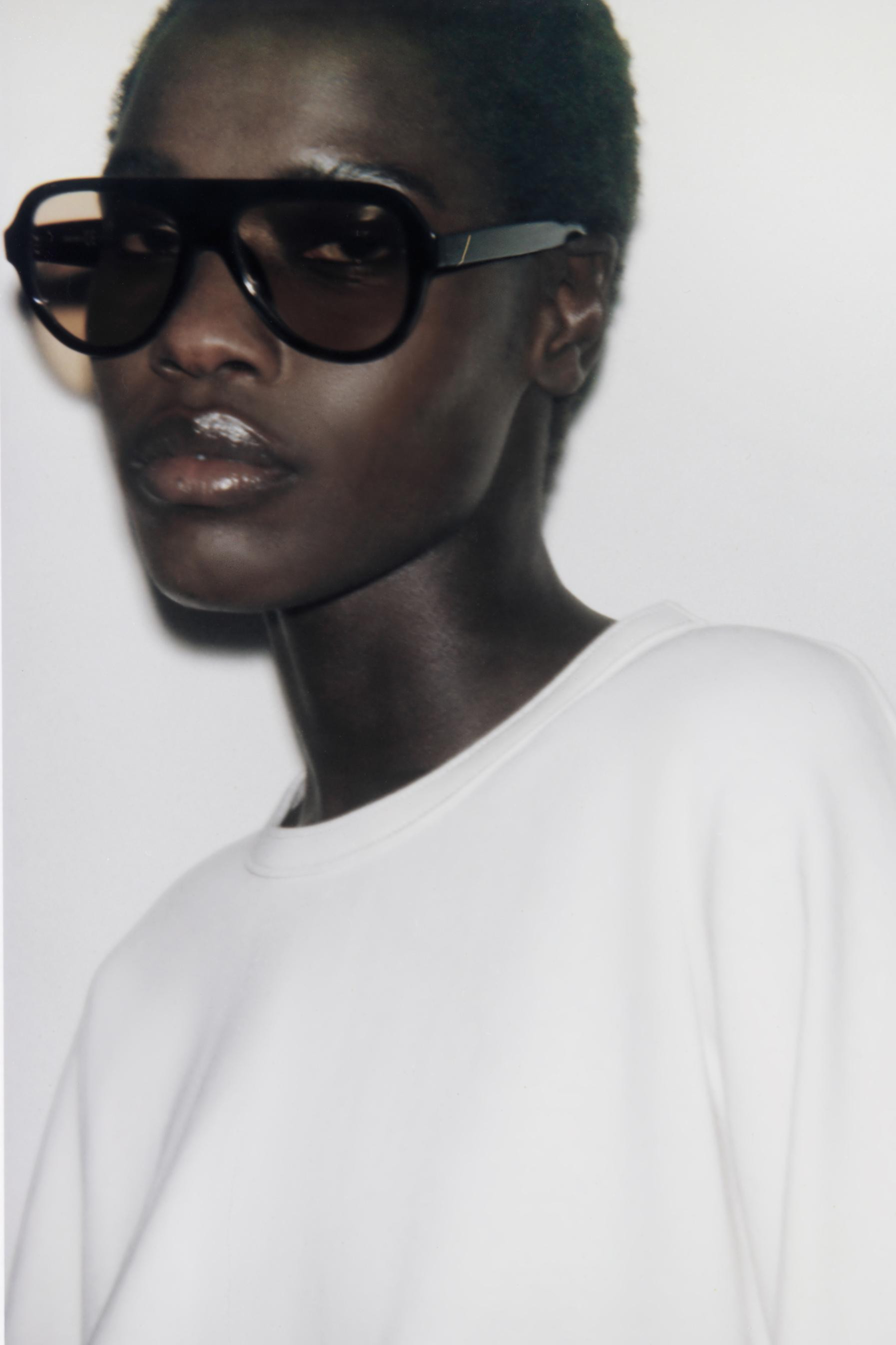 MAGLIETTA MANICHE A MANTELLA | Zara IT