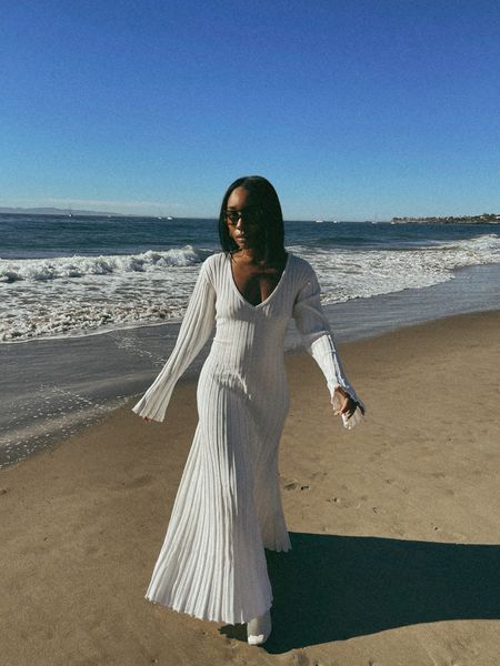 White long sleeve knit dress perfect for vacation and spring and summer 

#LTKtravel #LTKFind #LTKstyletip