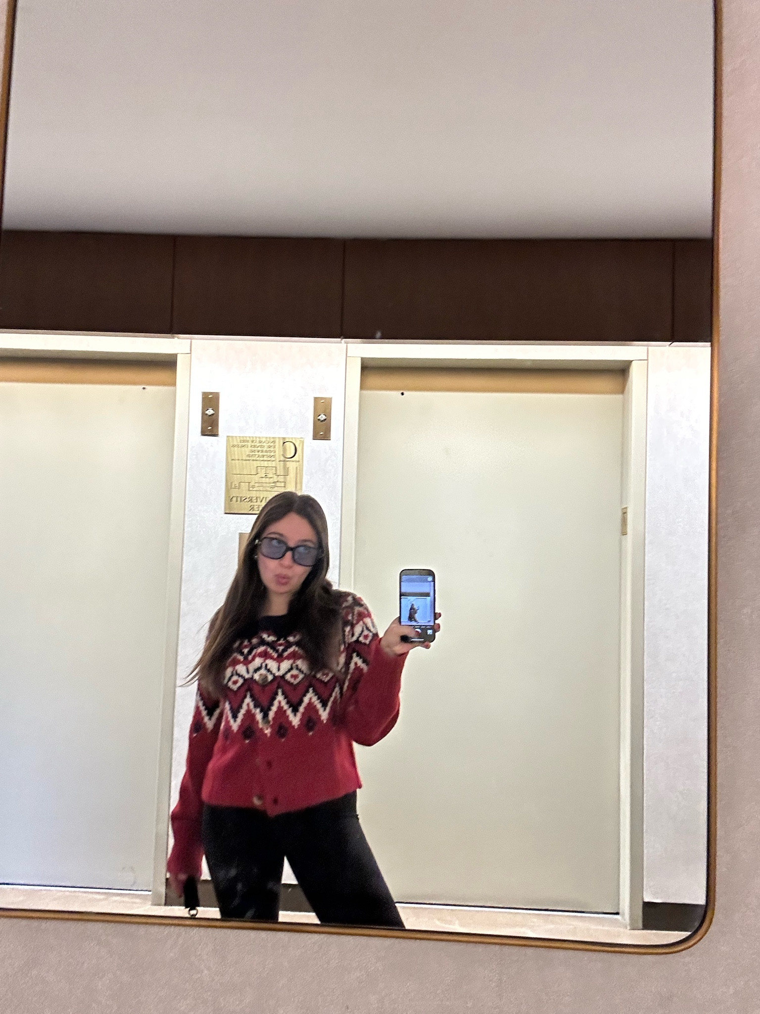 my gap sweater will be my personality until further notice 

#LTKBeauty #LTKStyleTip #LTKGiftGuide