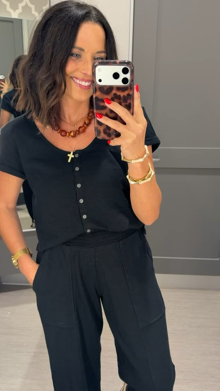 This Target set is unbelievably comfortable. It has that effortless, elevated look that reminds me so much of Free People, but for a fraction of the price.

Wearing an XS in both pieces from Target.

#TargetStyle #TargetFinds #TargetFashion #TargetNewArrivals #FreePeopleLookForLess #AffordableFashion #ComfyStyle #EverydayStyle #CasualChic #OOTD #NeutralStyle #LoungeToStreet #StyleInspo #TargetRun