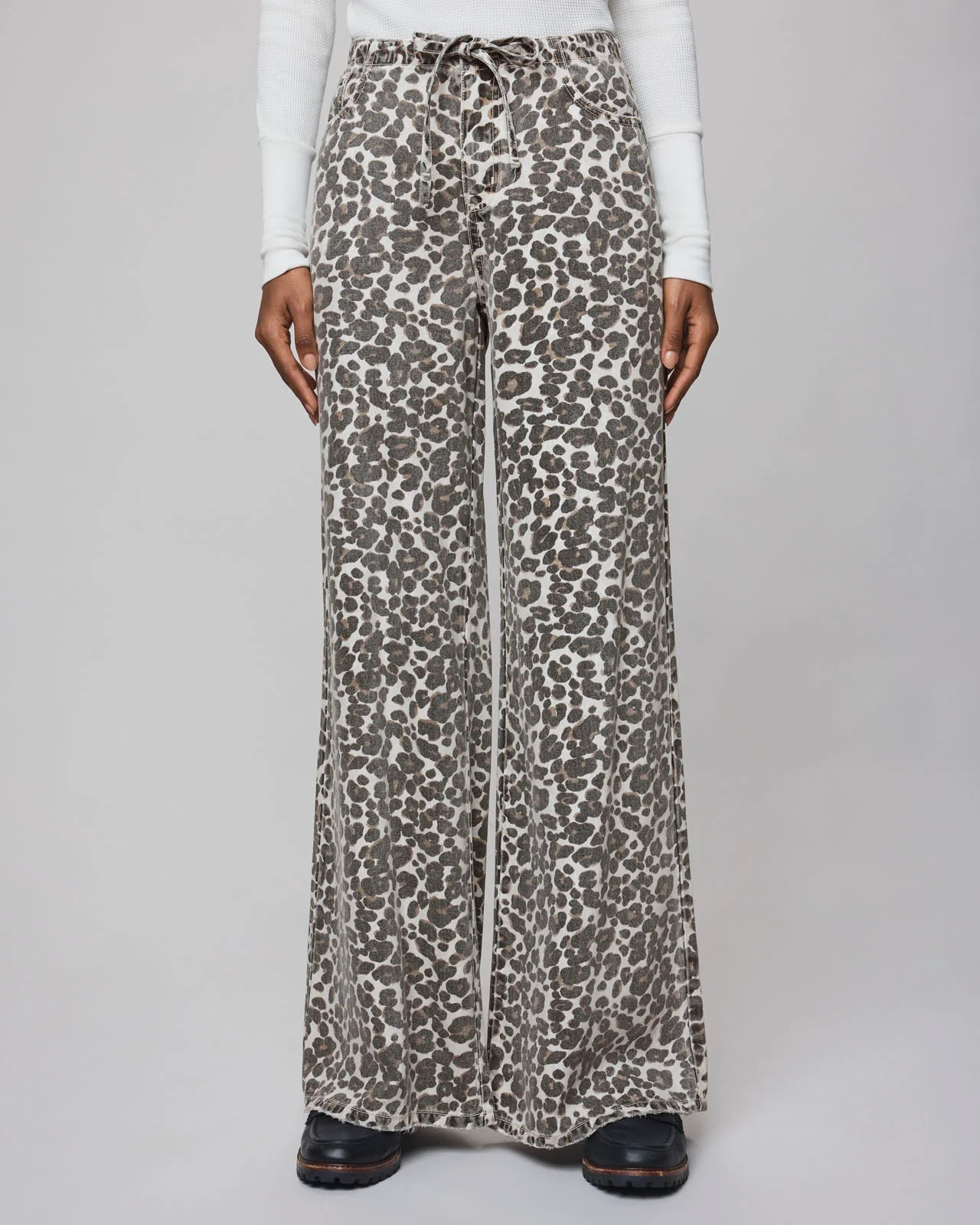 Splendid - Lounge Denim Leopard Pant - Leopard Print | Splendid