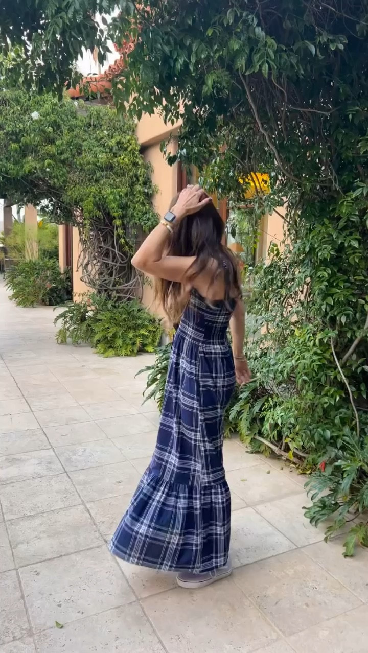 Family photos, navy maxi dress, plaid maxi dress, fall maxi dress, fall outfits, fall dresses, comfortable maxi dresses, plaid maxi dress,

#LTKHoliday #LTKSeasonal #LTKVideo