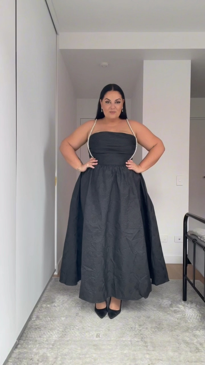 AU, NZ, US, UK, EU links 🔗 
Included some options with sleeve this time! How gorgeous are these?! 🖤 perfect for a black tie event or even a wedding! 

#LTKdresses #LTKcurves #LTKplussize