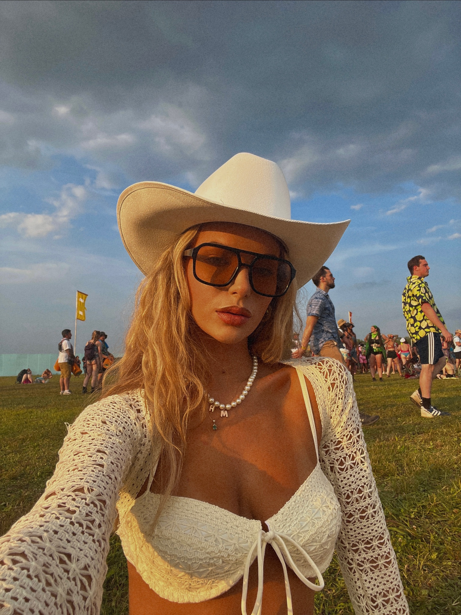 Bonnaroo day 3 🌟🤠🤍

Crochet Bikini, Crochet Set, Cowboy Hat, Cowboy Boots, Western, Festival Outfit, Music Festival, White Bikini, White Swim Cover Up, Summer, Country Concert 