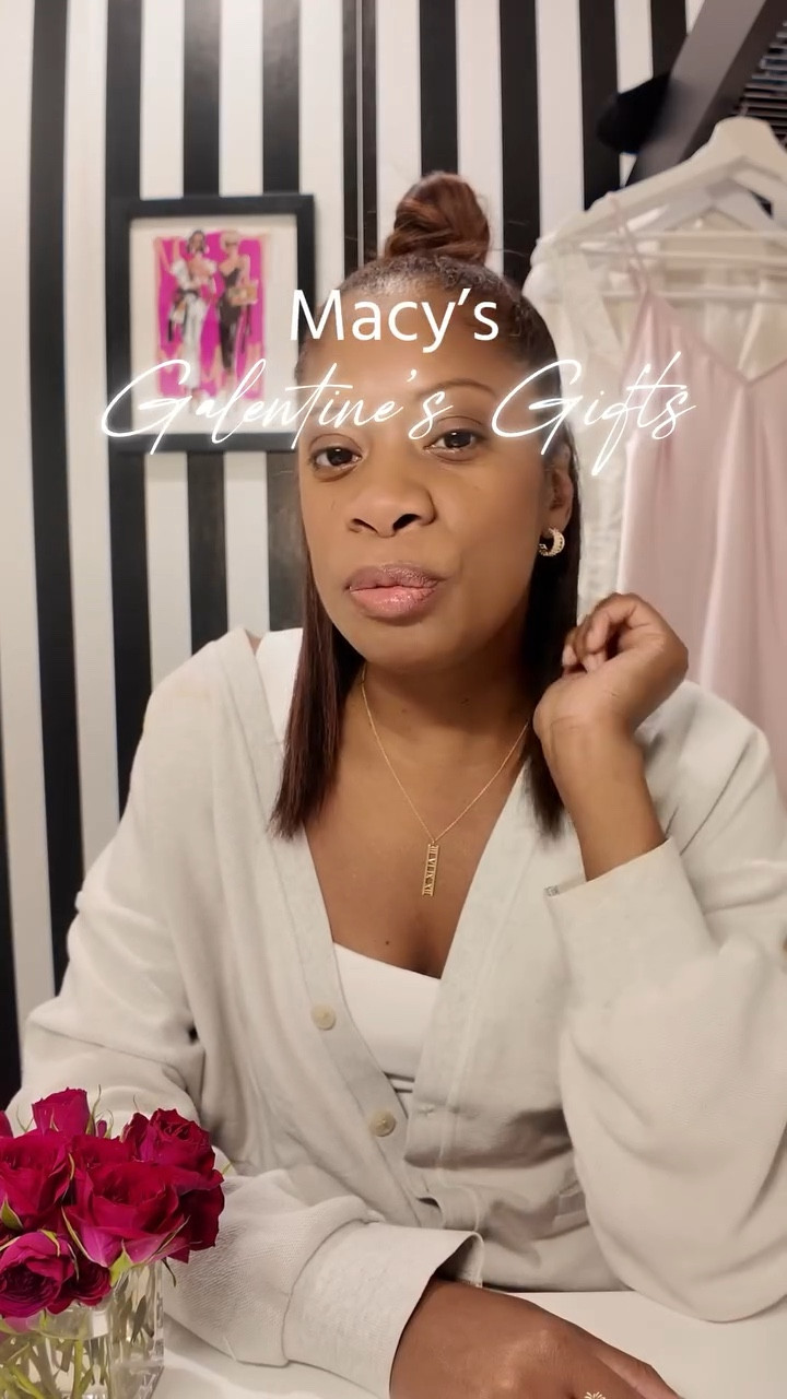 Valentine’s Day Gift Guide ✨ Group Chat Approved
Available @macys in store and online the options are endless! #macysstylecrew #iworkatmacys 

✔️Kylie Cosmetics: Matte Llip Kit 🔥
✔️Kylie Cosmetics: Pressed Bronzer ☀️
✔️Kylie Cosmetics: High Gloss 🪩

Can you guess which one is your fave?