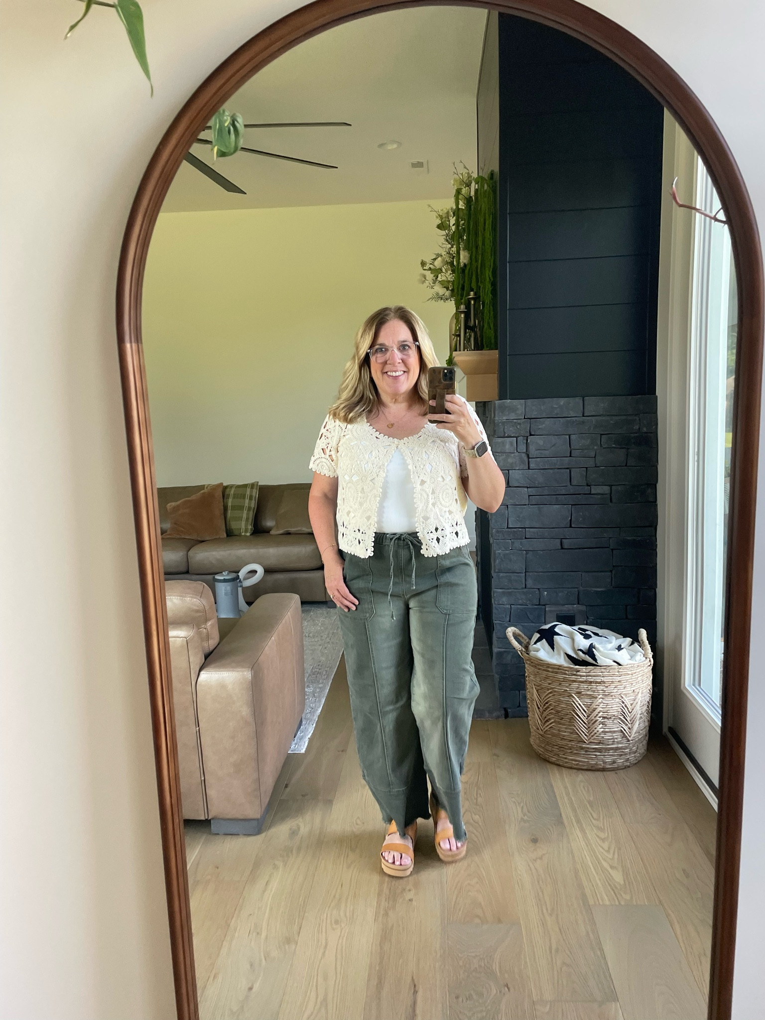 OOTD 50+
Wide leg draw string pants🤍
Stretchy comfortable pants

#LTKOver40 #LTKWorkwear #LTKTravel