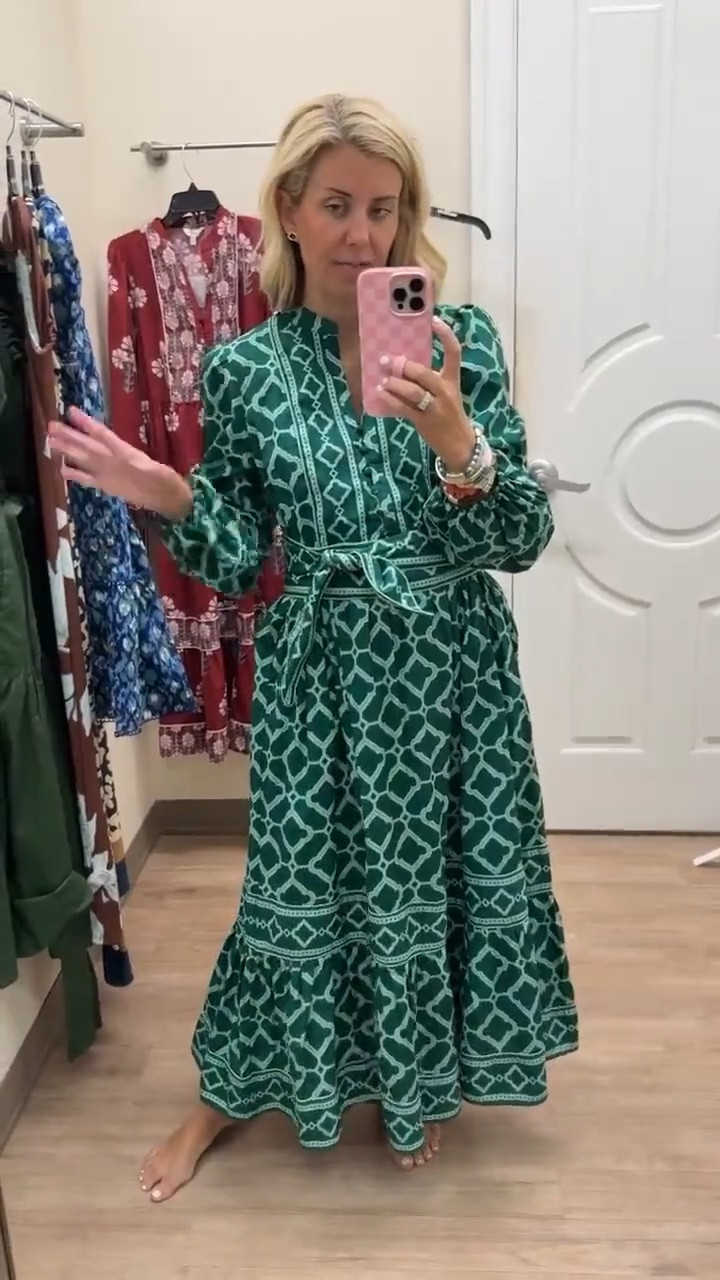 Wow I’m grabbing this one for sure! I’m wearing a size small. 

#LTKdayinmylife #LTKootd #LTKmomlife