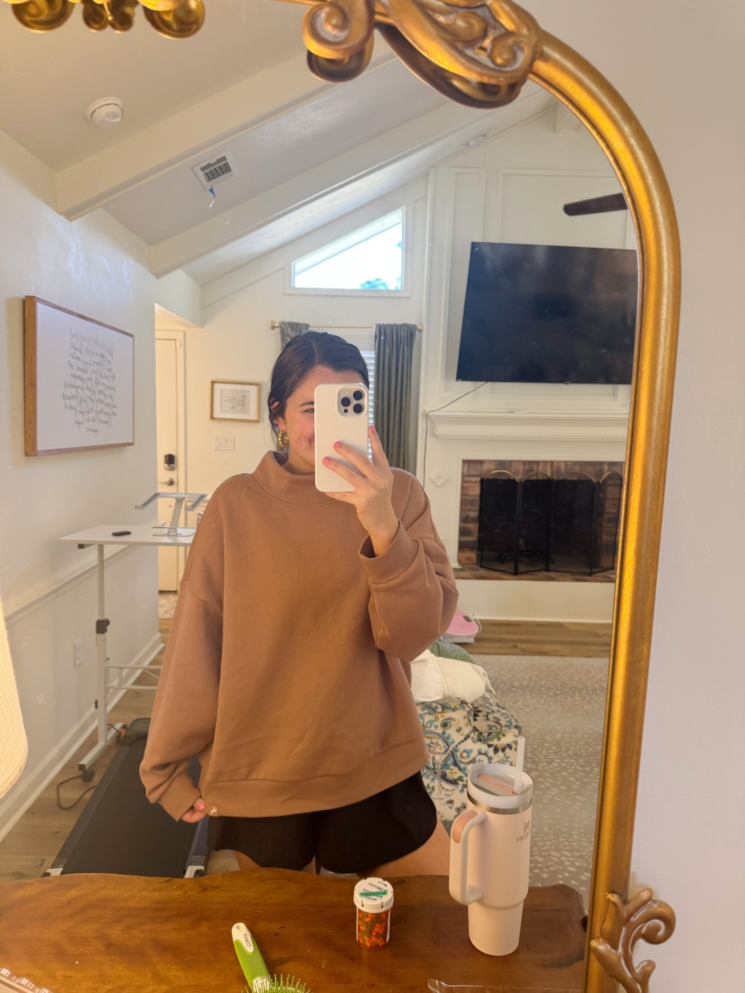 Loving this brown mockneck under $40 🐻🤎

#LTKootd #LTKActive #LTKSaleAlert