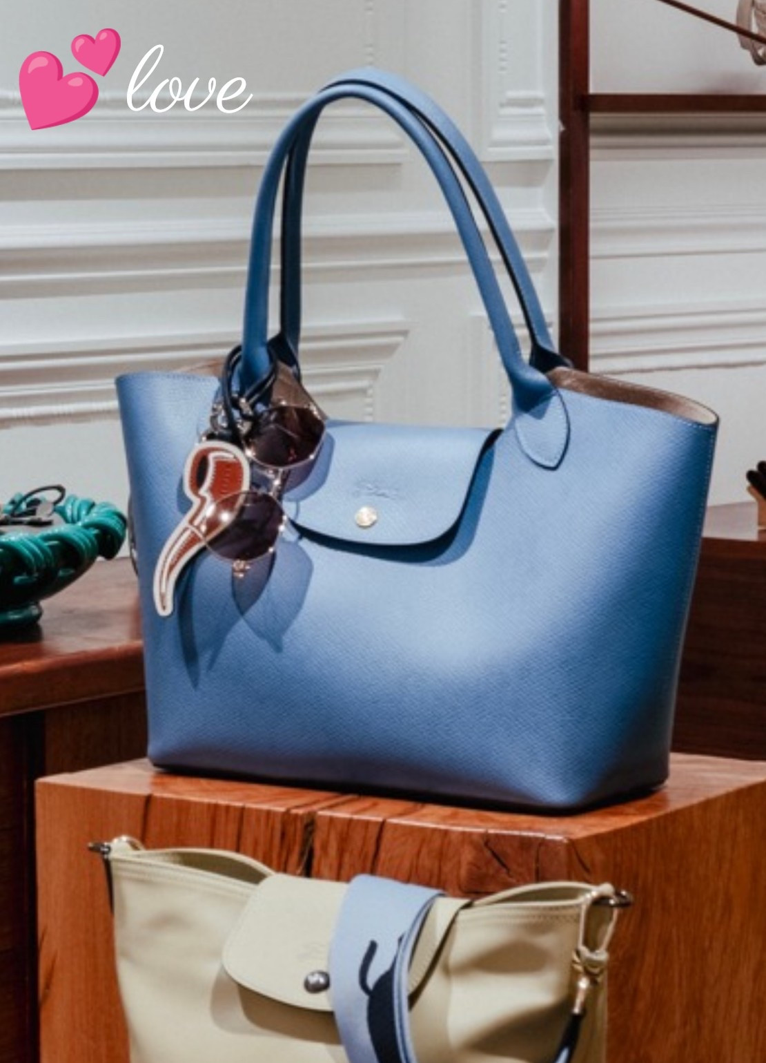 Longchamp
Blue leather tote
Holds a 13 inch laptop
Trending color
#ltkitbag


#LTKTravel #LTKTall #LTKWorkwear