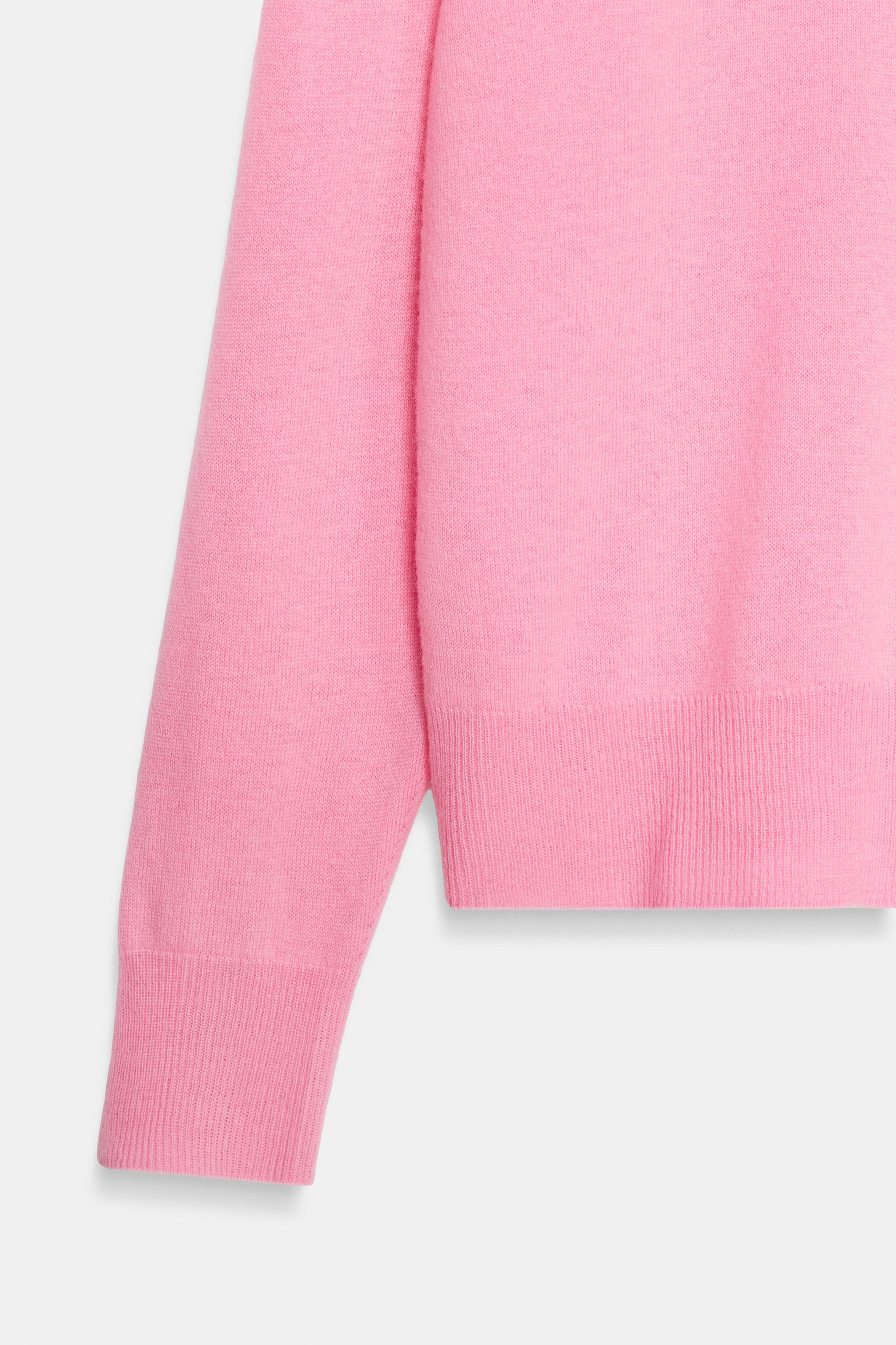 Pullover aus 100 % Wolle. Mit V-Ausschnitt und langen \u00c4rmeln. | Zara DE