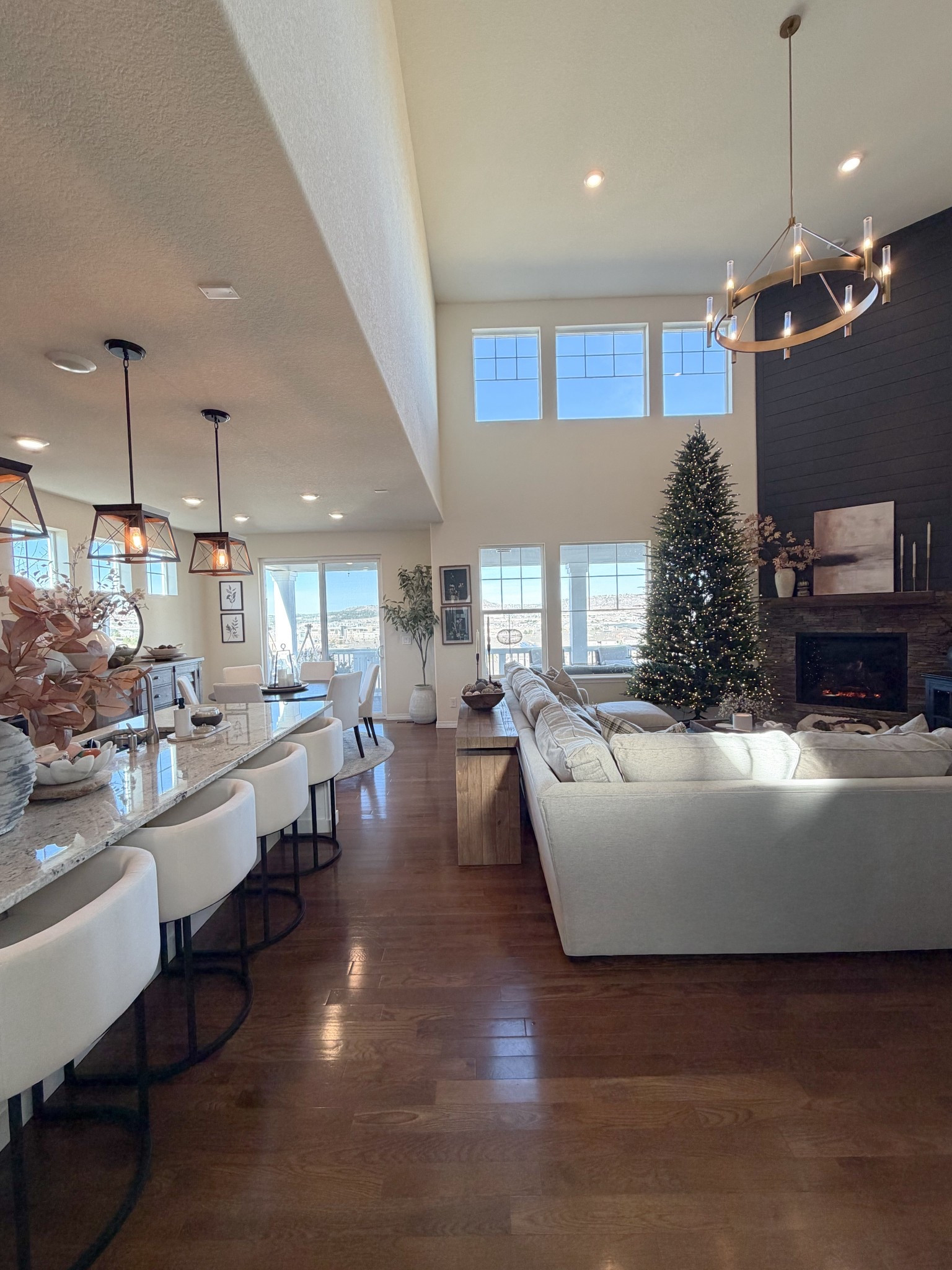 Shop here

#LTKHoliday #LTKHome #LTKSeasonal