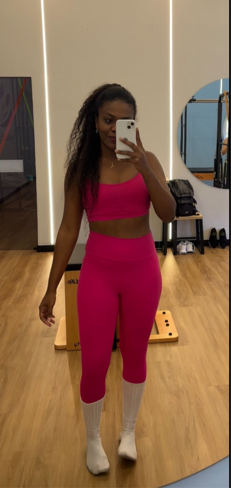 Madruguei no pilates. O pilates contribui com muitas coisas além do bem bem estar físico, essa atividade nos ajuda no equilíbrio da respiração, melhor concentração e no bem estar em geral! 

 