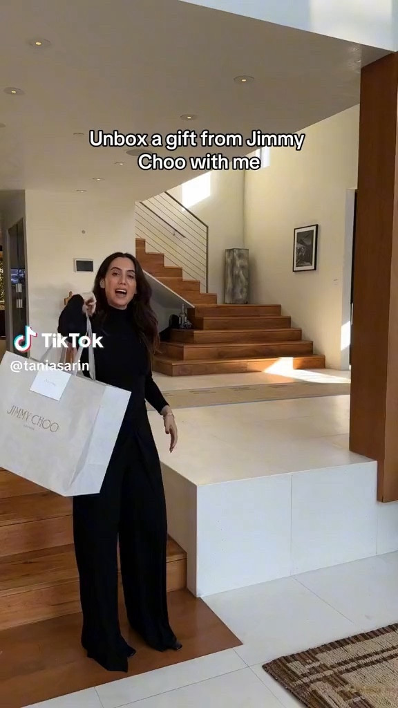 Unbox a couple of gifts from Jimmy Choo with me 🖤

#LTKCyberWeek #LTKSeasonal #LTKGiftGuide