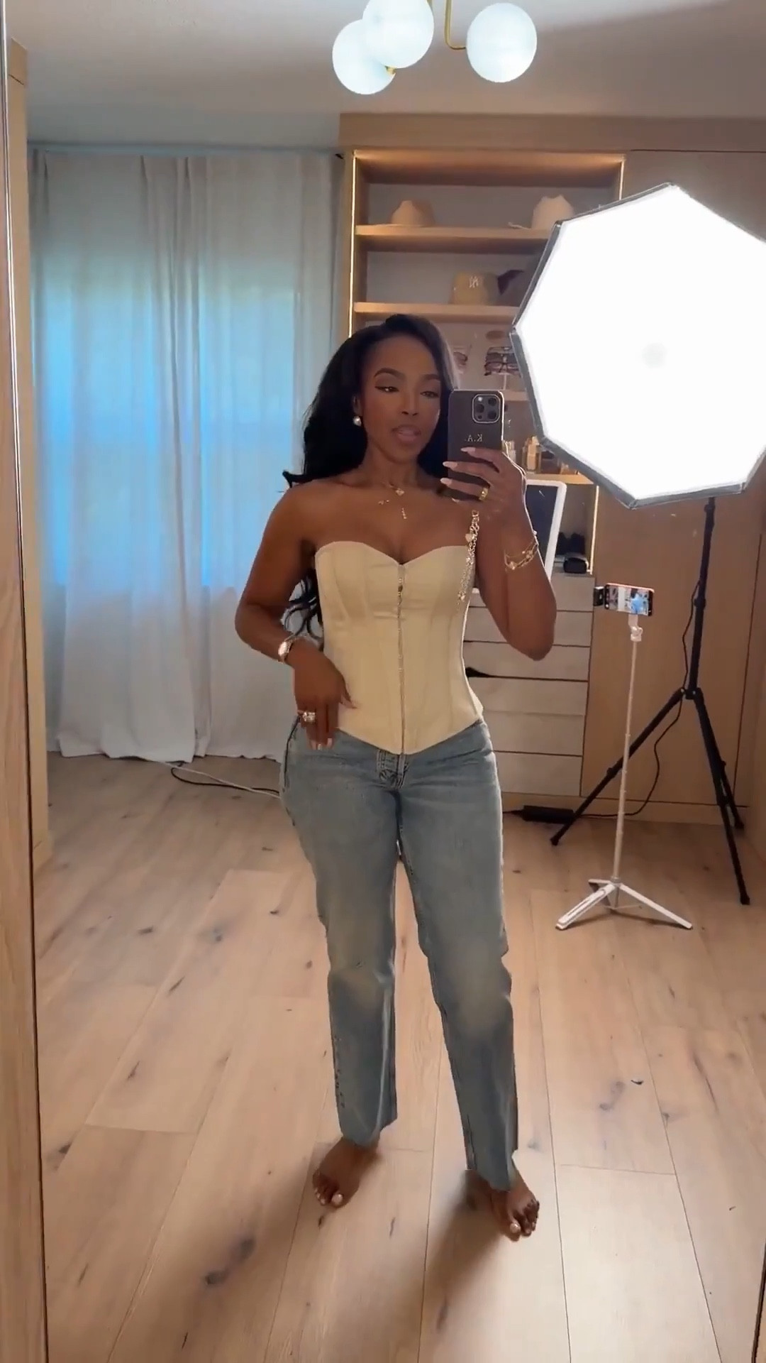 Scroll to shop! This beautiful corset slimming slims your torso into any pair of jean.￼

Perfect for dinner dates, vacation wear, or throw on for an every day fit.

#LTKgrwm #LTKPetite #LTKootd