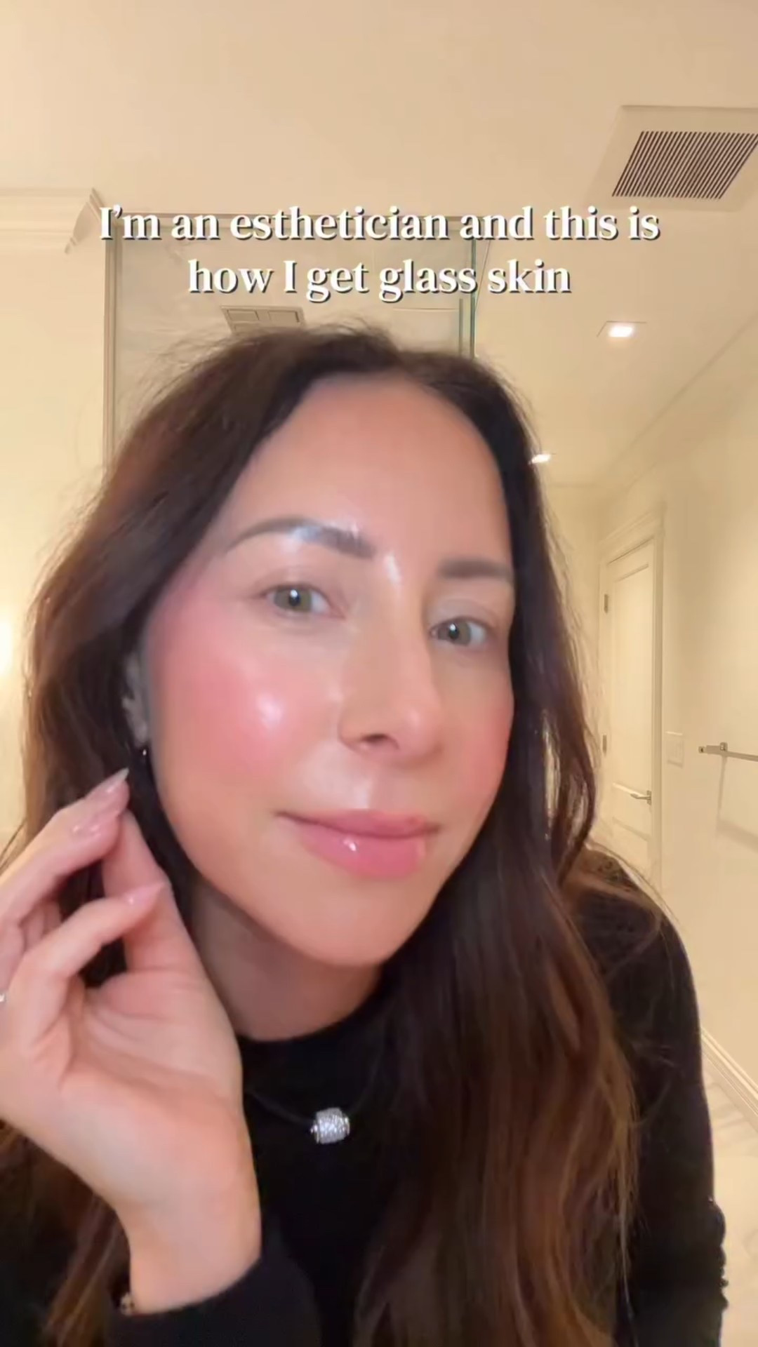 I’m an esthetician and this is the simple routine I’ve been using to improve texture, hydration, and achieve a healthy dewy, glass-skin finish — especially during winter.

These are the products my skin consistently responds to when I focus on barrier support, hydration, and keeping things minimal instead of overdoing actives.

💡 Less irritation, more glow.

Comment “shop” and I’ll send over the links✨

#esthetician 
#glassskin 
#dewyskin 
#skincareroutine 
#skinbarrier 
#hydratedskin 
#sensitiveskin 
#skincareover40

#LTKgrwm #LTKOver40