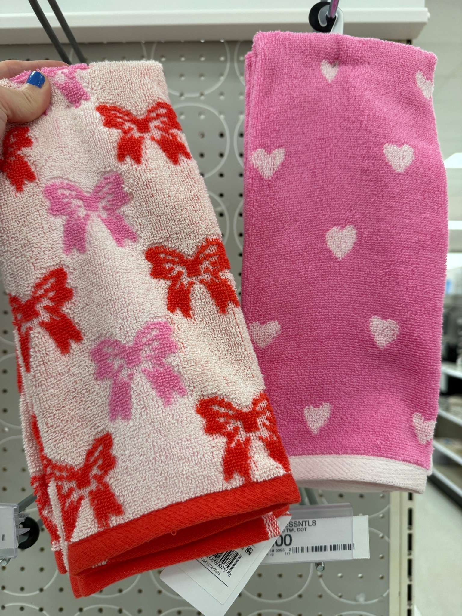Valentine’s Day hand towel 

#LTKHome #LTKfoodie #LTKSeasonal