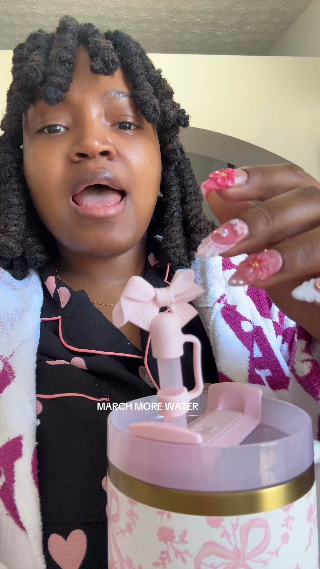 Hydration is the real glow up 💧✨

Better skin.
More energy.
Less bloating.
Better digestion.

Start your day with water and keep sipping all day. Your body will thank you for it. Staying hydrated is one of the easiest ways to feel better instantly.

#HydrationGoals #DrinkYourWater #HealthyHabits #GlowFromWithin #WellnessRoutine #DailyHabits #SelfCareDaily #ShoppingWithPriiincesss #Atlantamom #Atlantabloggers #Atlantablogger #AtlantaCreator #Atlantacontentcreators #Atlantacontentcreator

#LTKHome #LTKselfcare #LTKBeauty