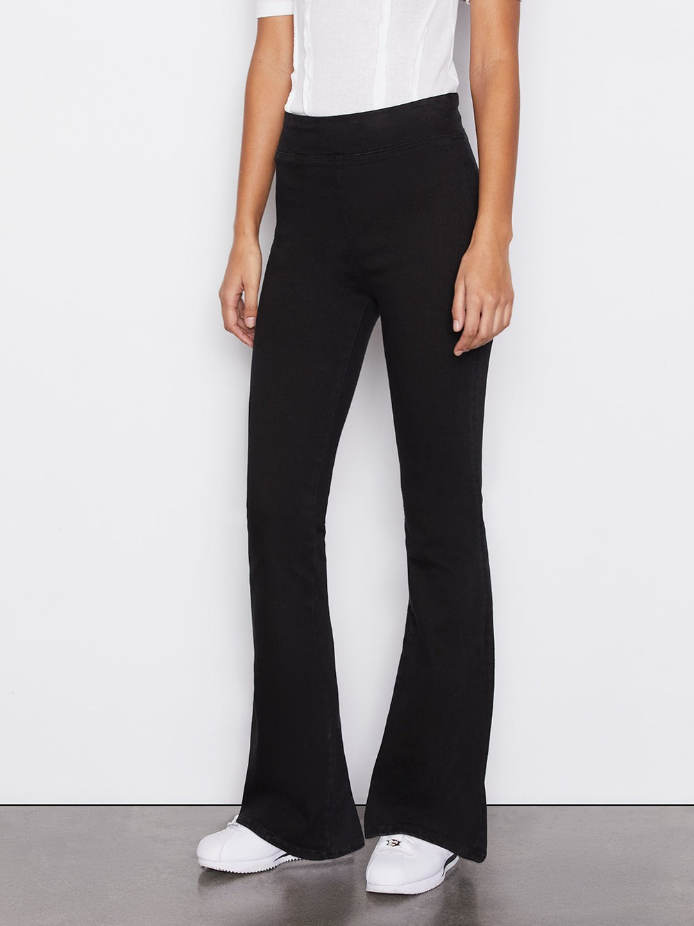 The Jetset Flare -- Sheen Noir | Frame Denim