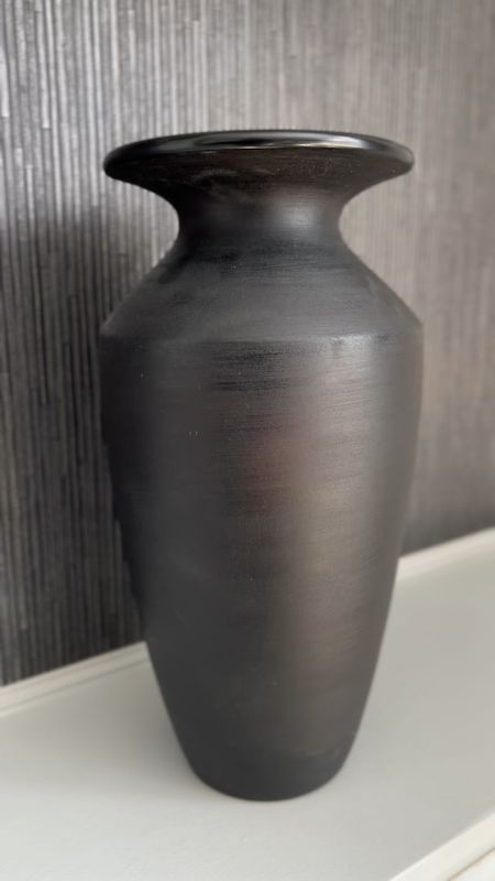 Large Black Decorative Vase

#LTKhome #LTKstyletip #LTKfindsunder100