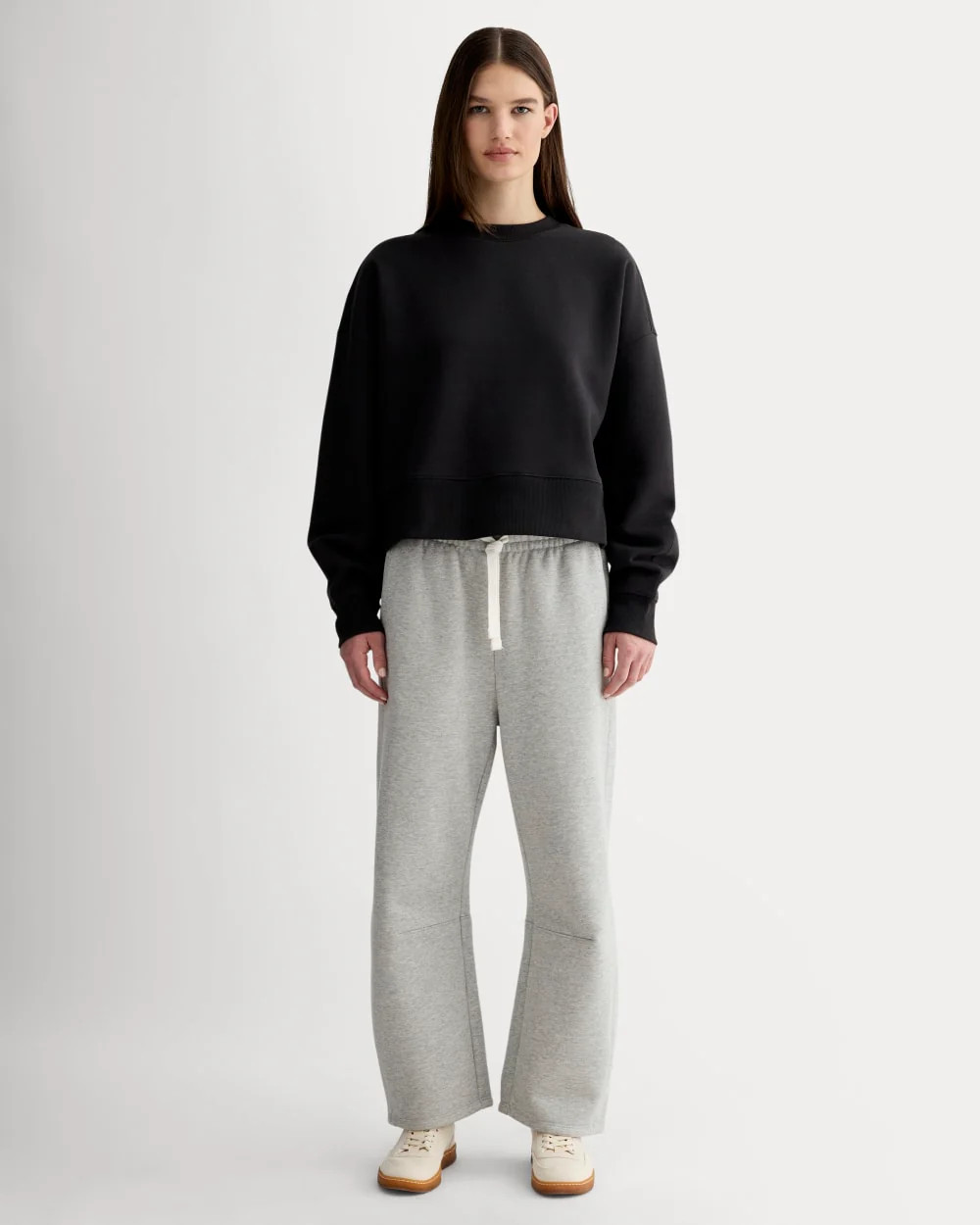 Luxe Fleece Barrel Sweatpant | Black | Everlane