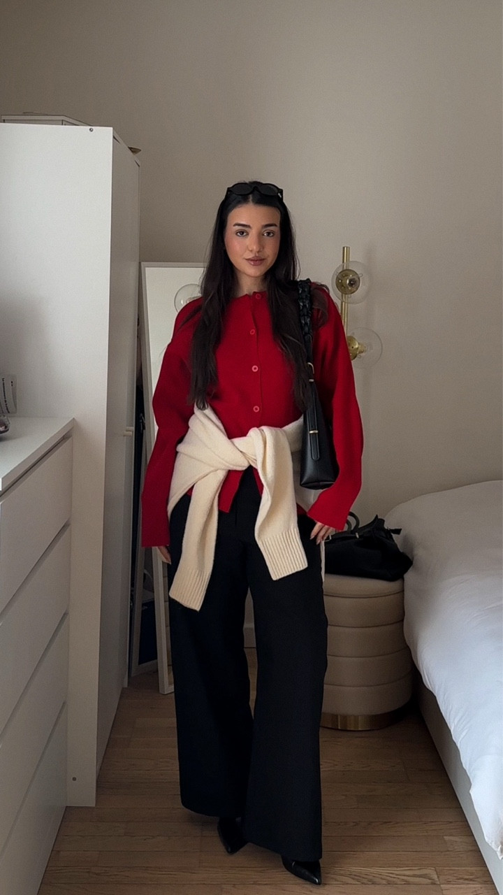 Even my quiet days wear red. 💋
Details 
Pants : @asos 
Cardi : @asos 
Sweater : @veromoda 
Bag : @vanessabruno 
Boots : @bershka 
Sunnies : @bottegavenetaworld 
.
.
.
.
.
.
.
.
#grwm #outfitinspo #outfitideas #winterstyle #winterfashion capsulewardrobe casuallook casualchic zara hm aesthetic lookbook lookdujour outfitdiaries minimalstyle winteressentials timelessfashion ootd