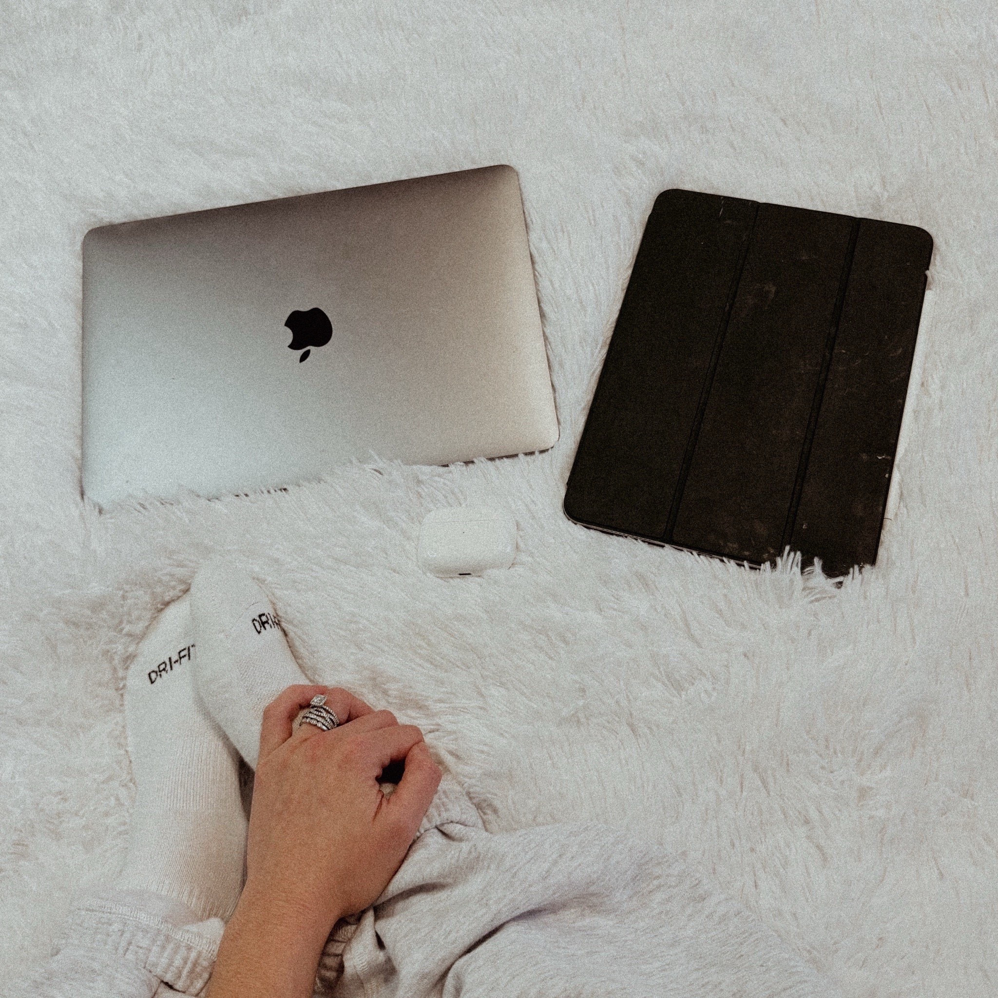 Cozy work from home vibes✨



#LTKGiftGuide


#LTKTravel #LTKdayinmylife #LTKU