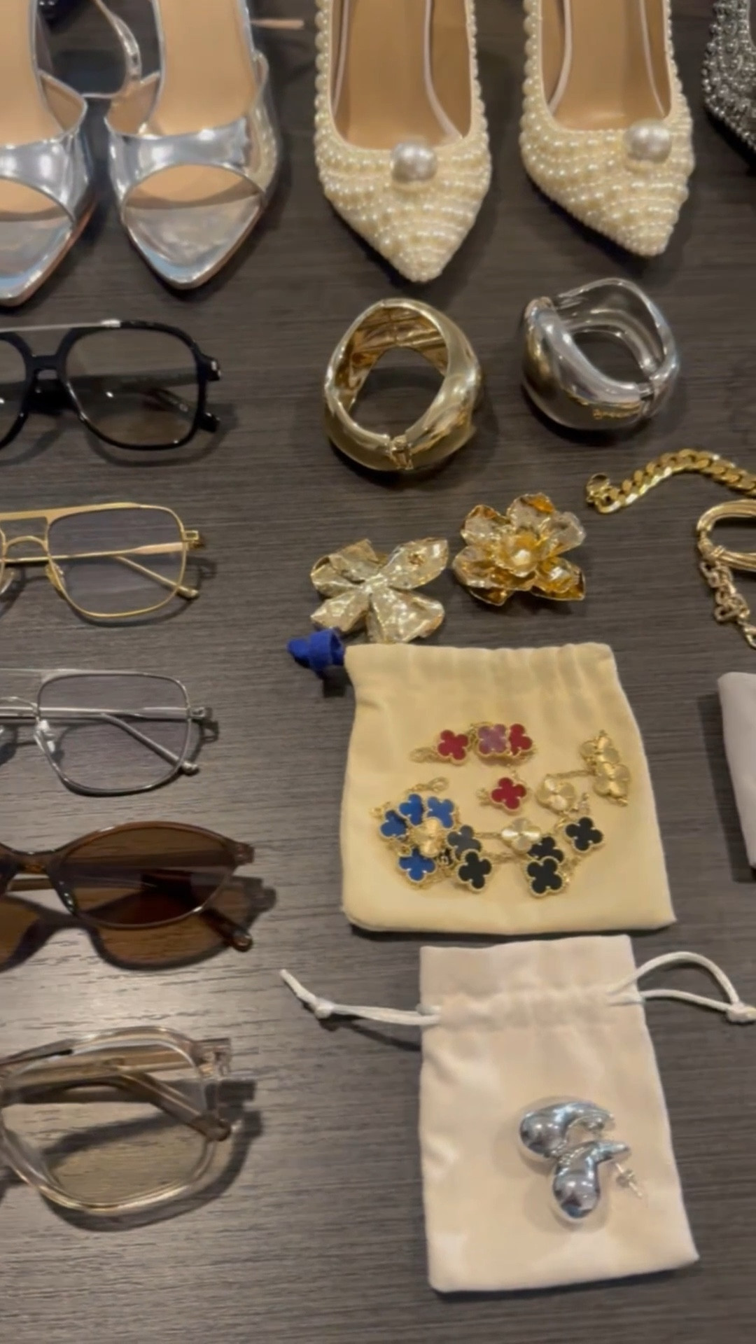 Accessories for our photoshoot💋

#LTKValentine #LTKSeasonal #LTKNYFW