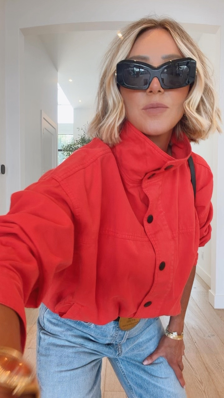 I’m a sucker for jackets like this… paired with my most loved denim ❤️❤️❤️ size down in jacket