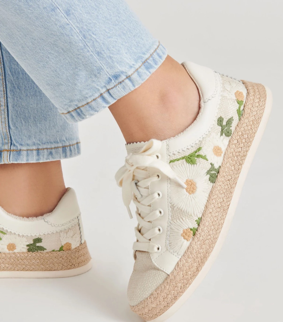 The best spring sneaker! 

#LTKStyleTip #LTKSpringSale #LTKSaleAlert