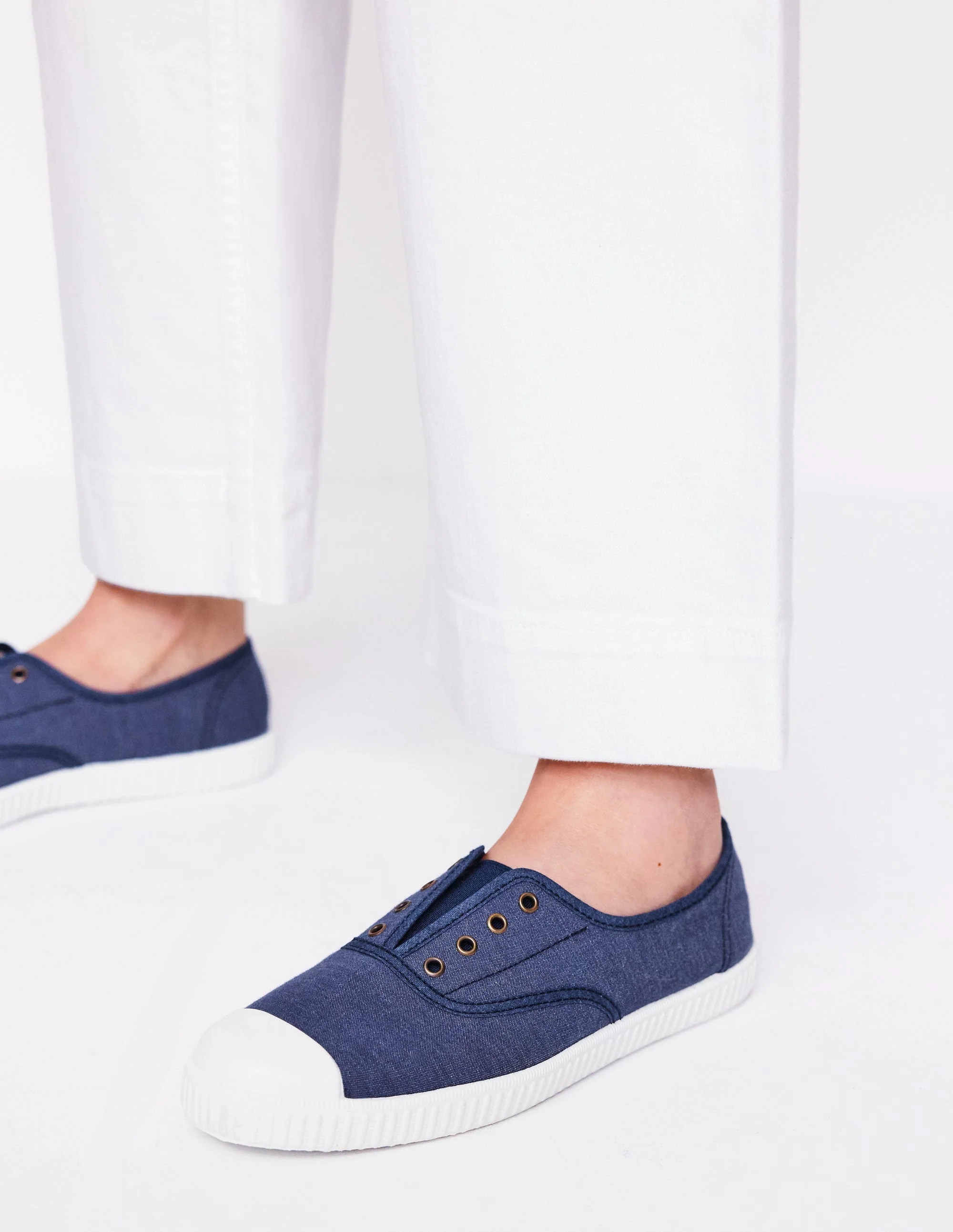 Laceless Canvas Plimsolls-Navy | Boden UK