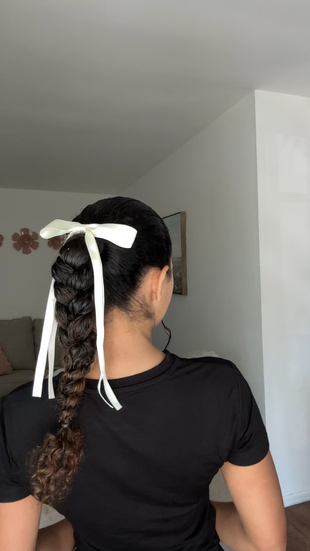 ribbon hairstyle tut 

#LTKVideo #LTKstyletip #LTKbeauty