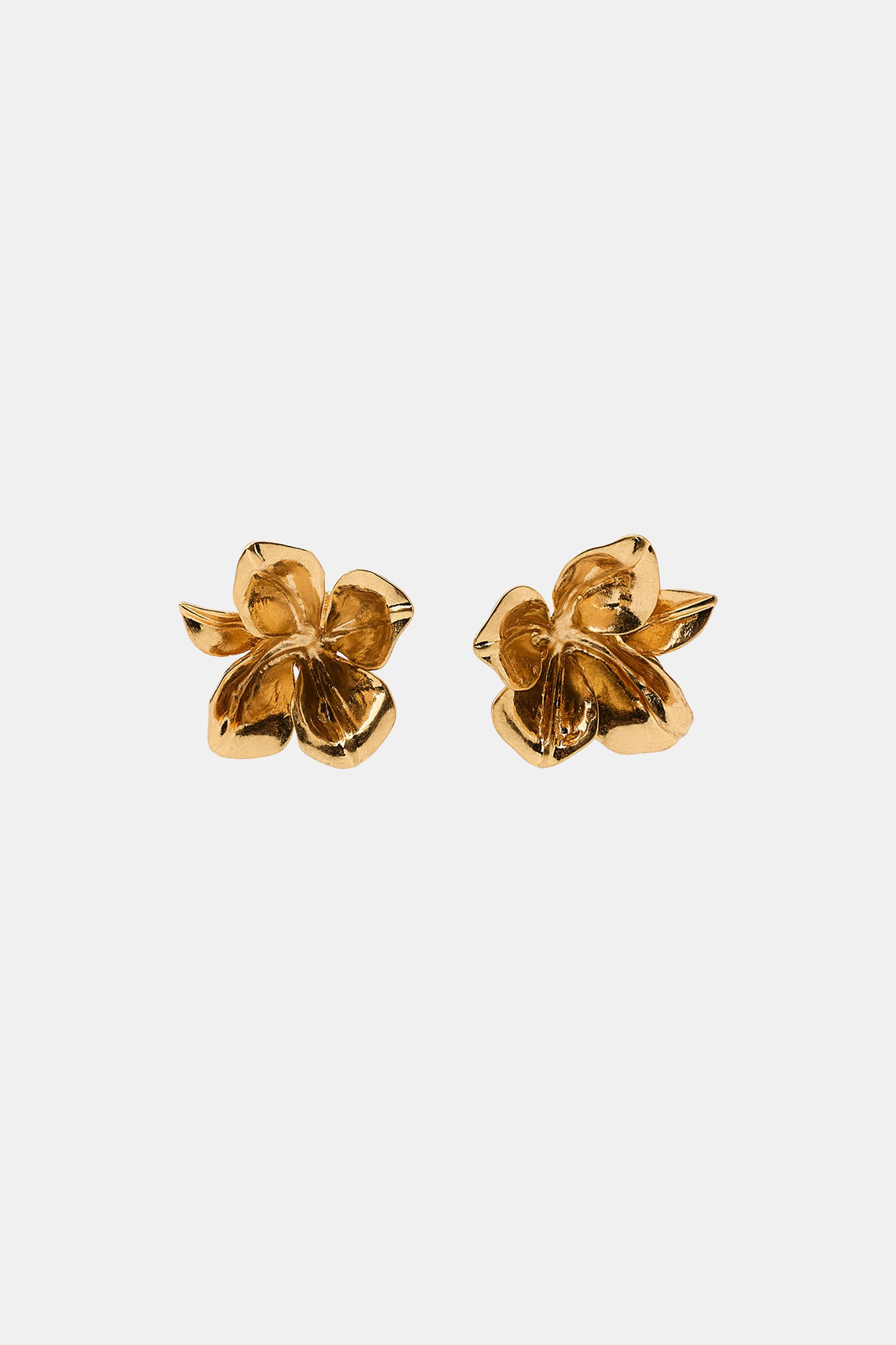 EMBOSSED FLOWER EARRINGS | Zara UK