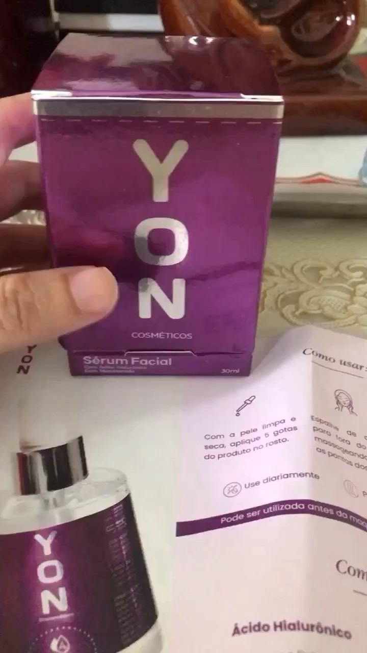 A Claudia Leitte lançou a sua nova linha de cosméticos.

Eu recebi esse sérum maravilhoso para eu testar e adorei !

O produto deixa a pele super luminosa e macia , além de hidratar profundamente a pele.
.
.
#ltk #ltkfashion #ltkbeauty #dicasdebeleza #serumfacial  #peledorosto #peleoleosa #peleseca #cuidadoscomapele 

#LTKbeauty #LTKFind #LTKbrasil