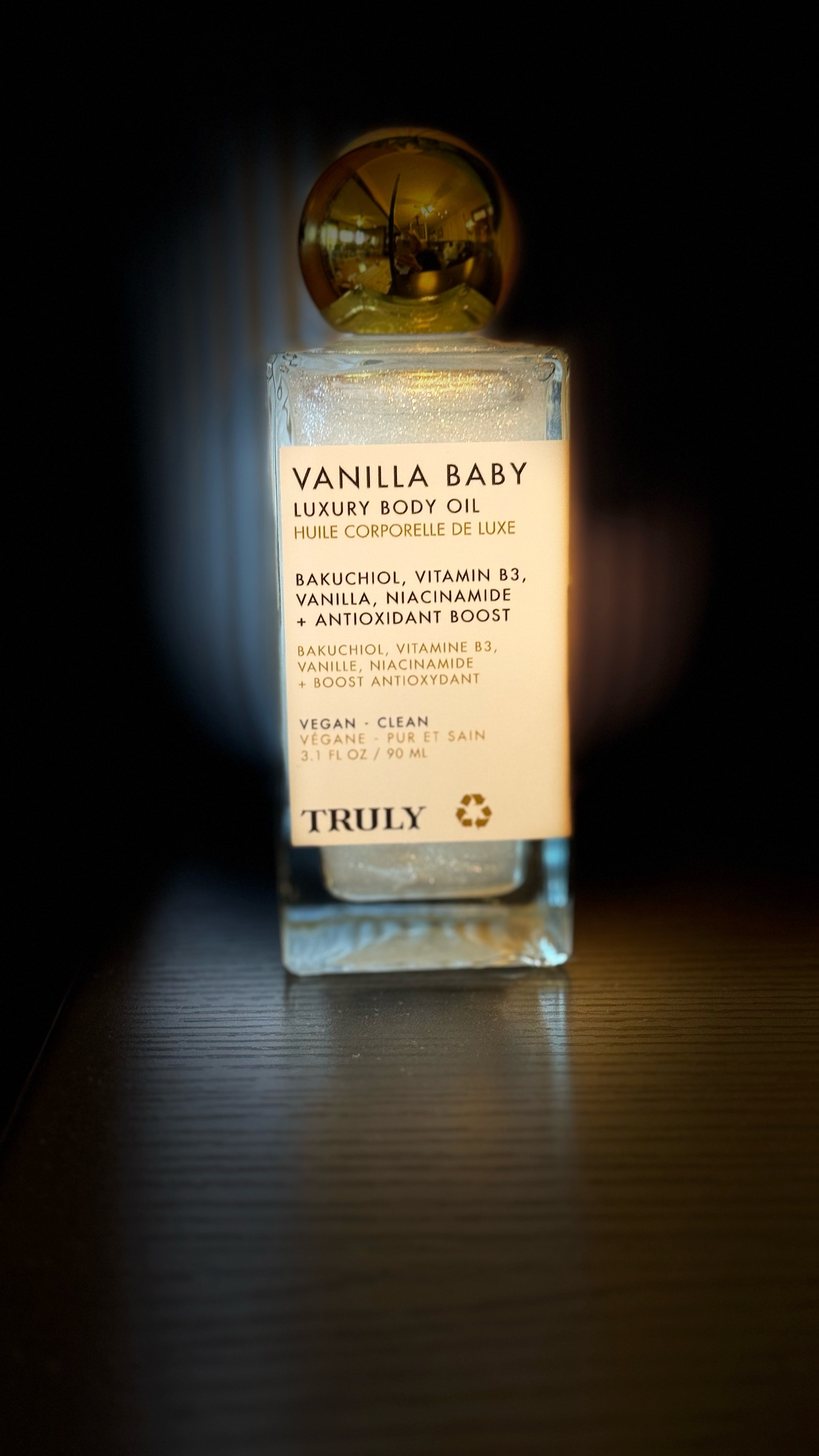 smells sooo amazing and luxurious and leaves you with a ✨sparkly glow✨ not to mention so hydrating to the skin 

#LTKStyleTip #LTKBeauty #LTKGiftGuide