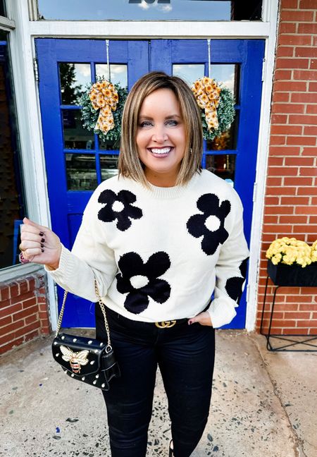 Shop Avara  -
Use code LAURA15 for 15% off everything when you shop through my link.  Code expires at midnight on Wednesday 11/9

Floral sweater - oversized fit - wearing a medium 
Jeans - true to size 
Coupon code works on my bee bag too!

Fall sweater / Thanksgiving outfit 



#LTKunder100 #LTKstyletip #LTKitbag